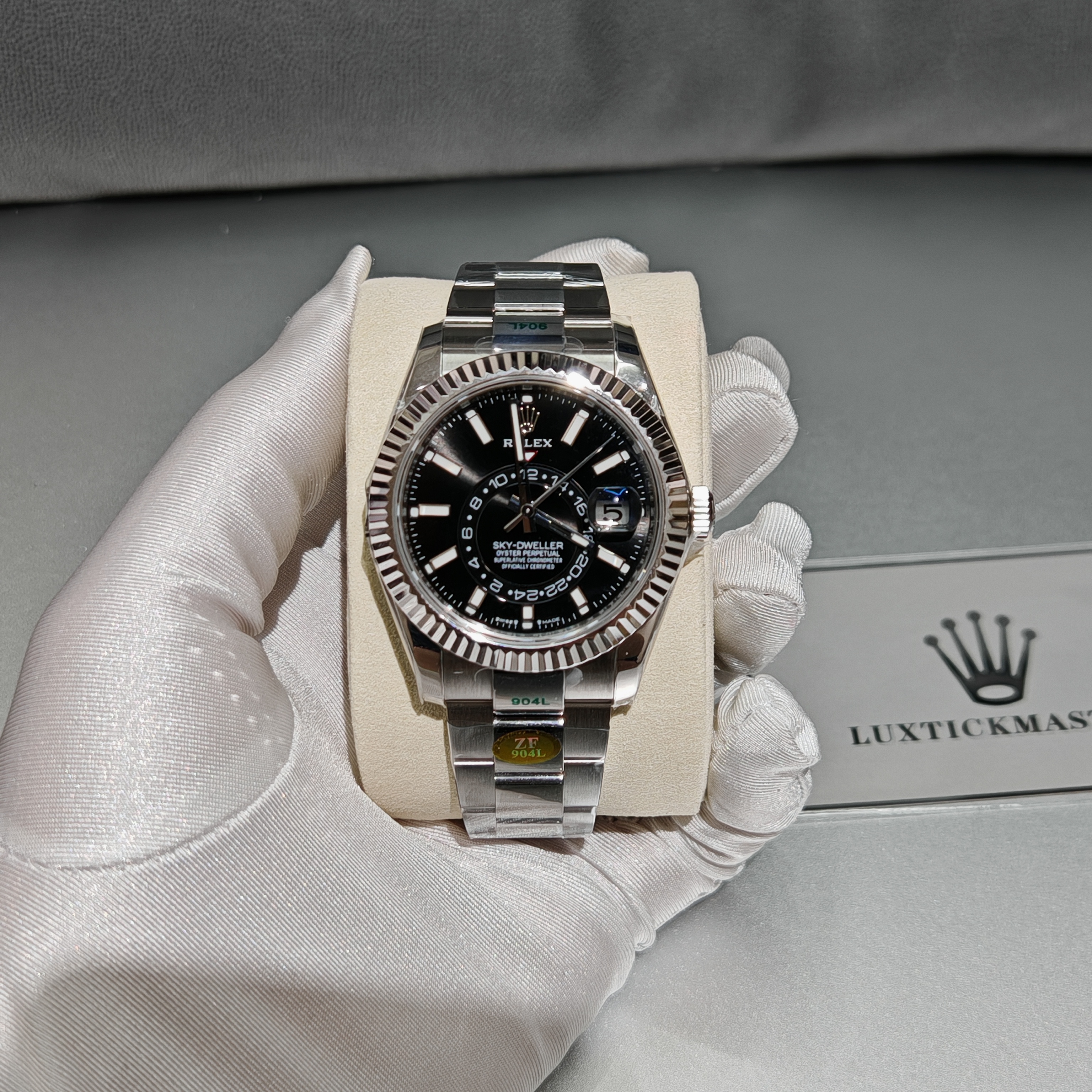 Super Clone Rolex 1:1  Sky-Dweller 9001 Movement  M326934-0005 Watch