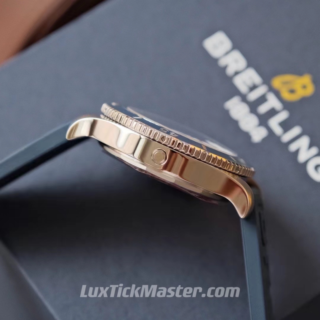 Breitling 1:1 Super Clone Super Ocean Series A17366D81A1S1