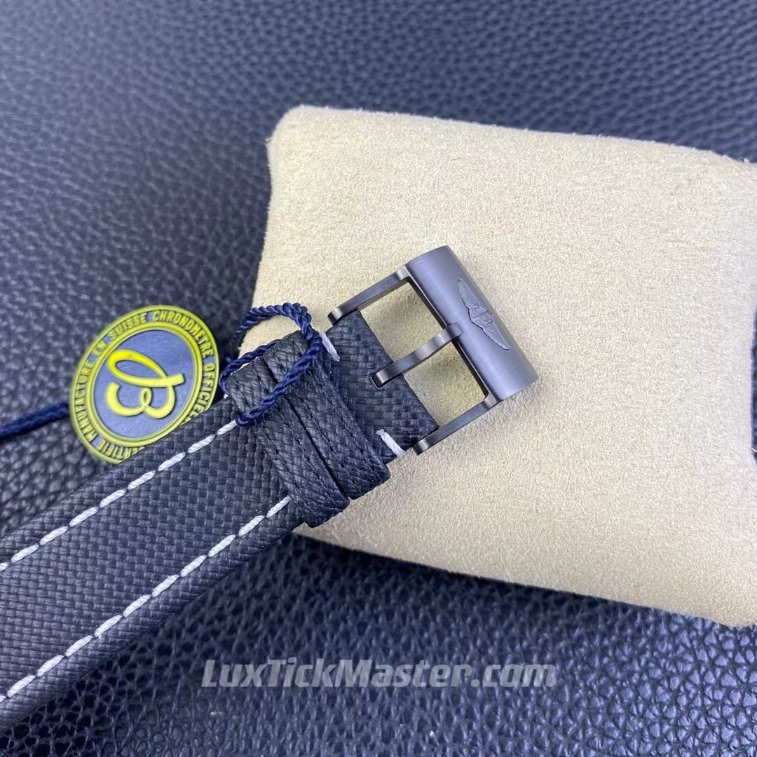 Breitling  1:1 Super Clone Avengers Series V17319101B1X1