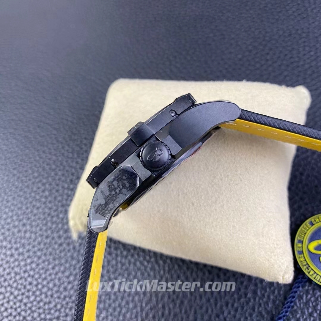 Breitling  1:1 Super Clone Avengers Series V17319101B1X1