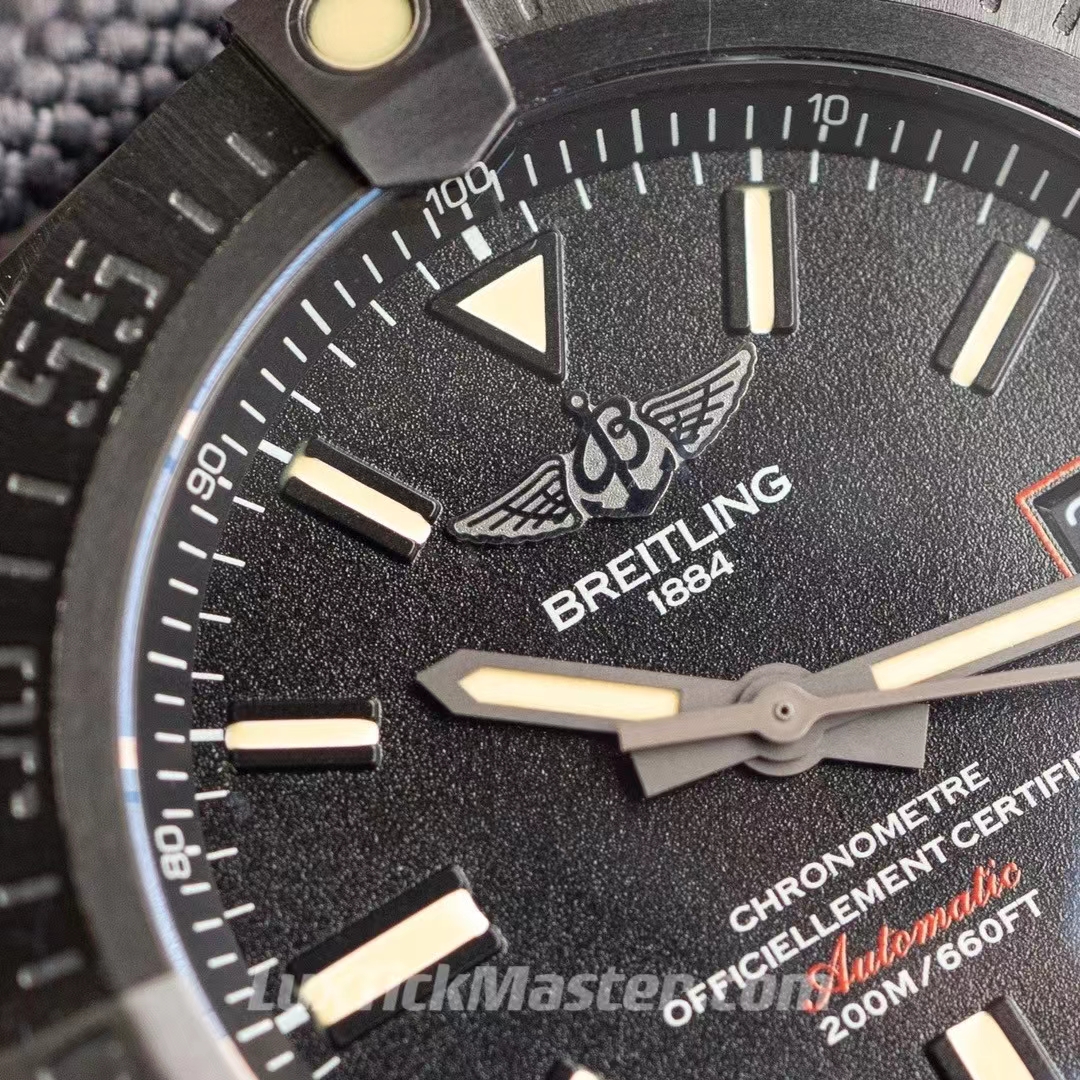 Breitling 1:1 Super Clone Avengers Series V17311101B1W1