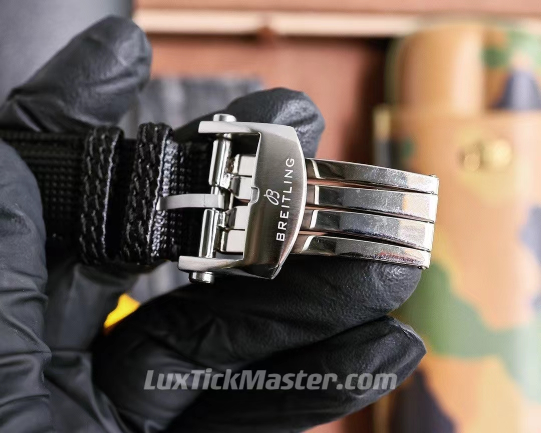 Breitling 1:1 Super Clone Avengers Series SB014710111X2