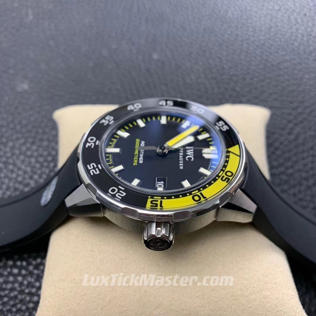 IWC 1:1 Super Clone marine timepiece series IW356802