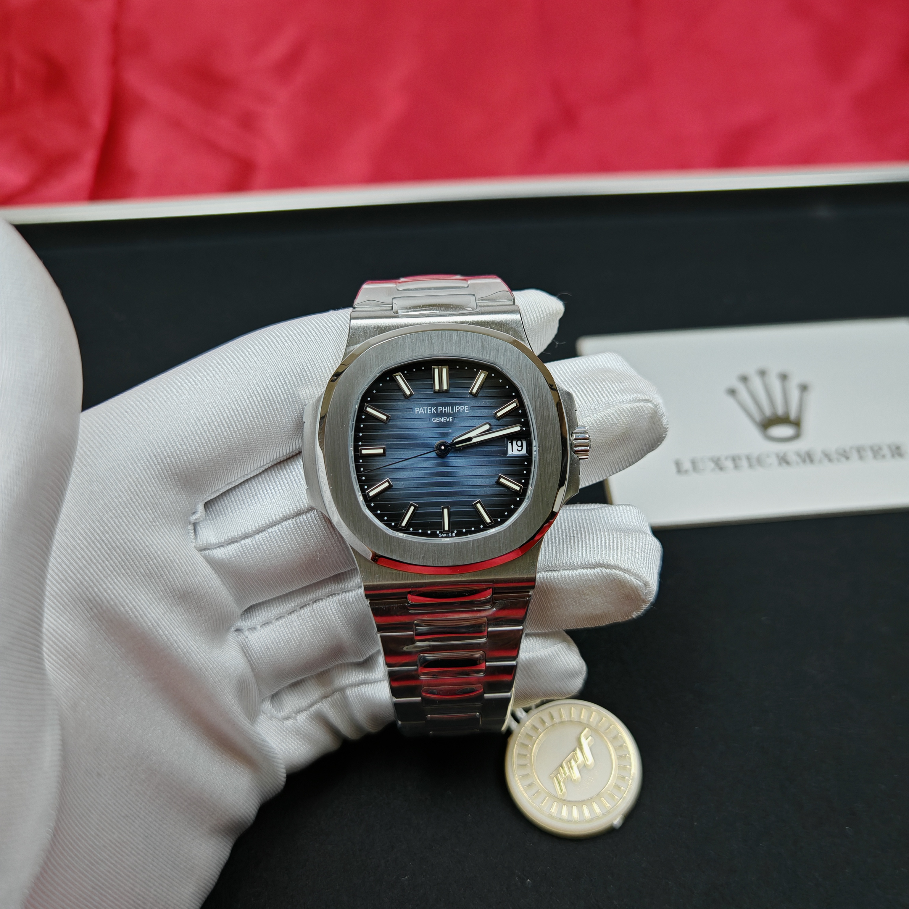 Super Clone 1:1 Patek Philippe Nautilus 5711/1A – Blue Dial / Full Stainless Steel