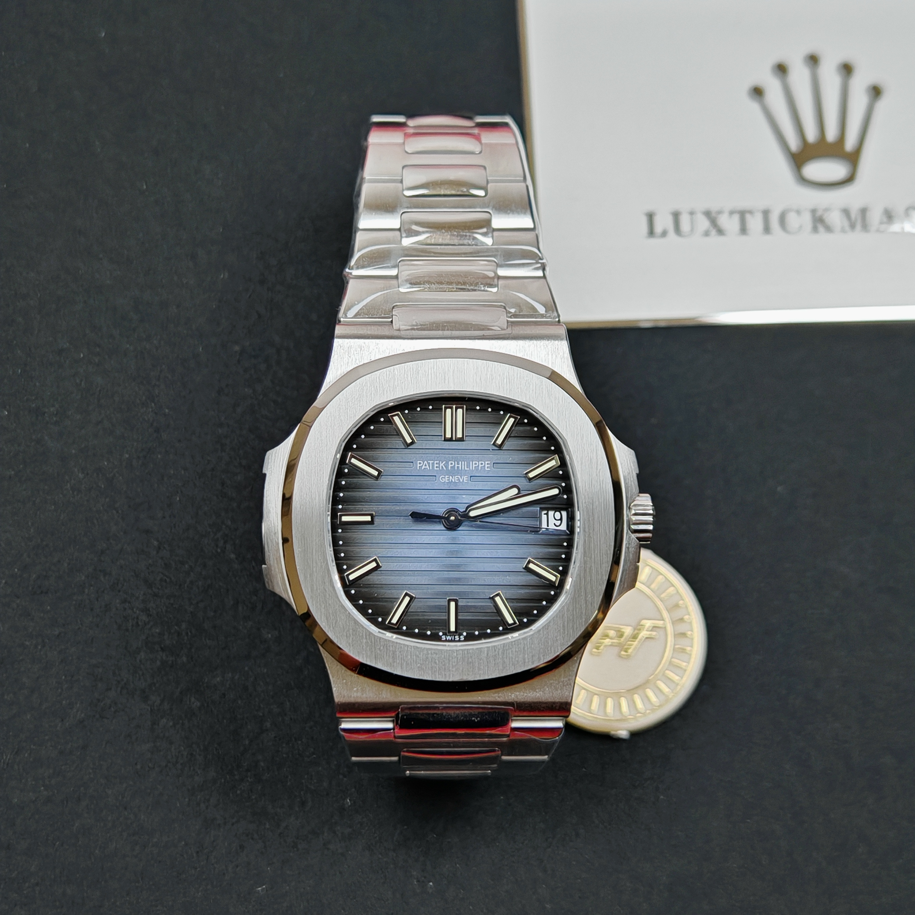 Super Clone 1:1 Patek Philippe Nautilus 5711/1A – Blue Dial / Full Stainless Steel