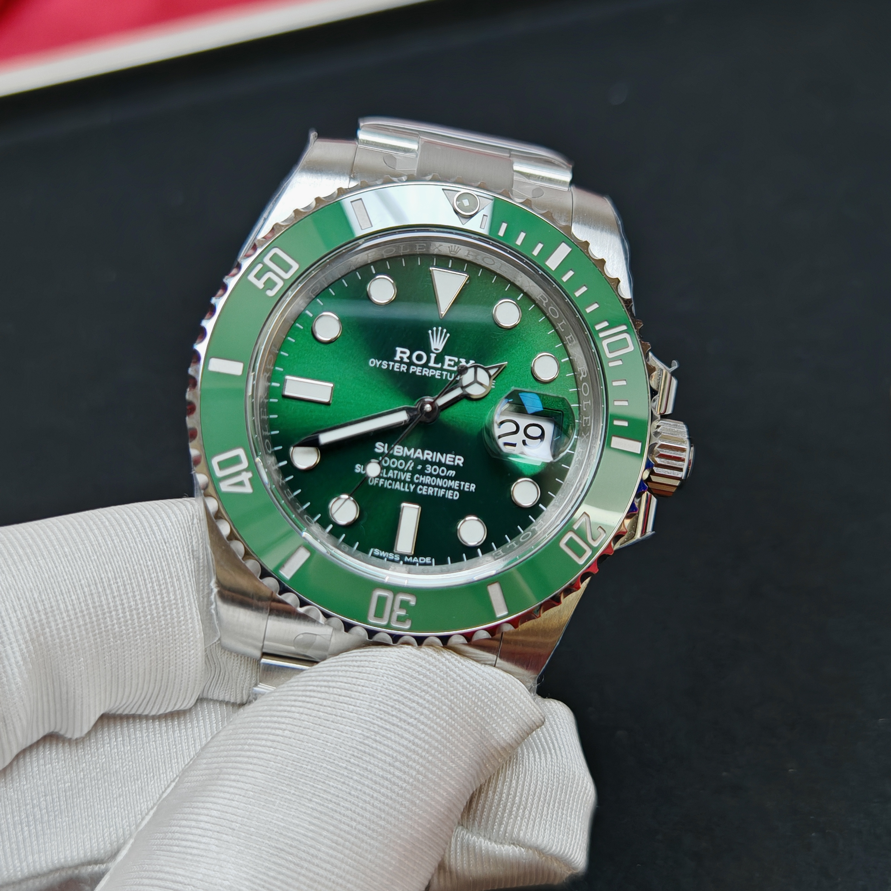 Rolex Submariner Hulk 116610LV Green Dial 40mm Super Clone