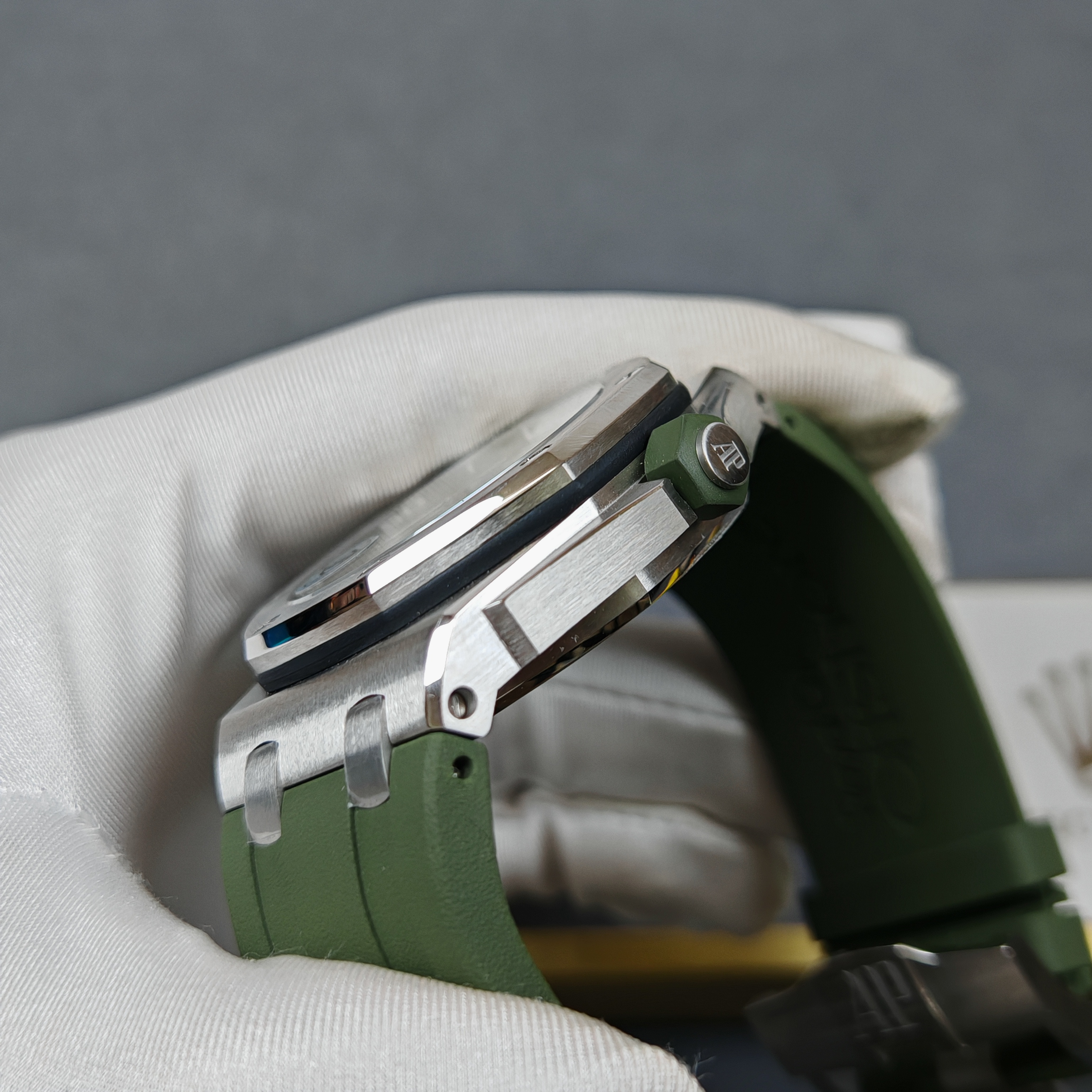 Super Clone Audemars Piguet 1:1 Royal Oak Offshore Diver 15710 Watches – 42mm  Green Dial