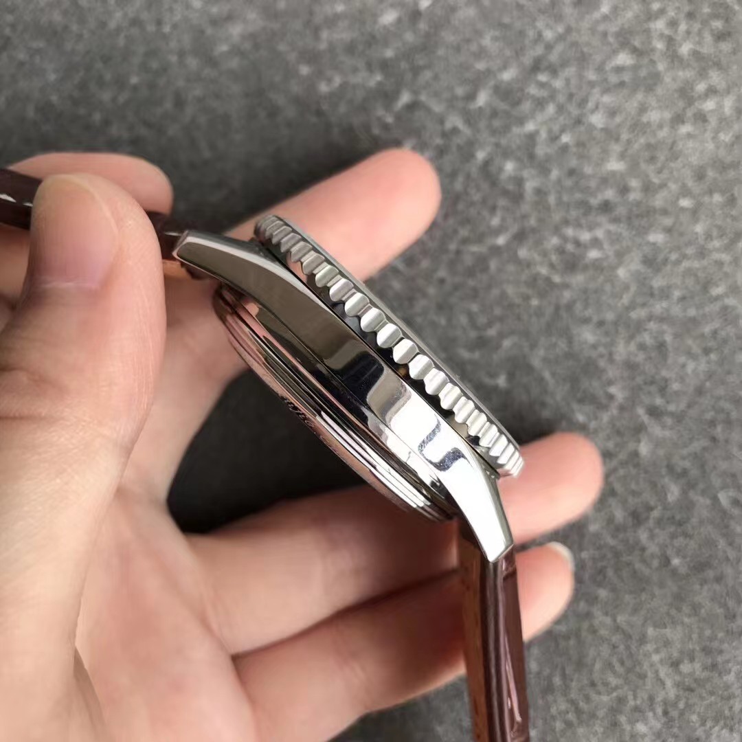 Breitling 1:1 Super Clone  Navitimer B01 Chronograph 43