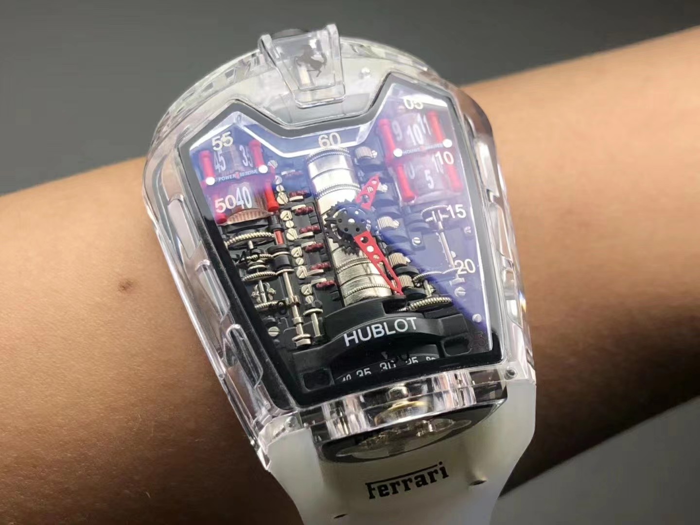 Super Clone 1:1 Hublot Ferrari 905.JX.0001.RT Monster Men’s Watch for Your Wrist