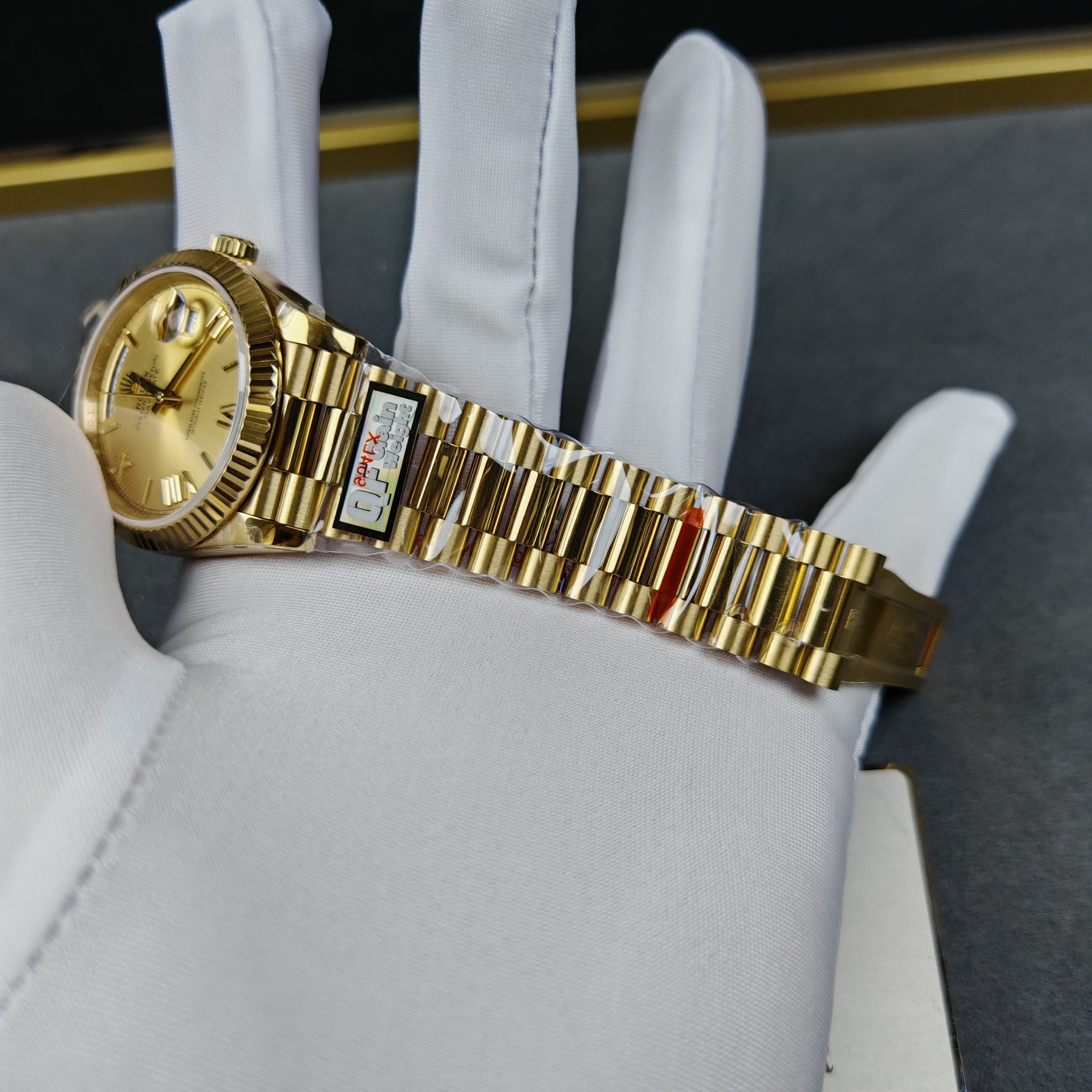 Rolex Day-Date m228238-0006 Yellow gold with Gold Dial(Roman Numerals) President bracelet (40mm) Super Clone