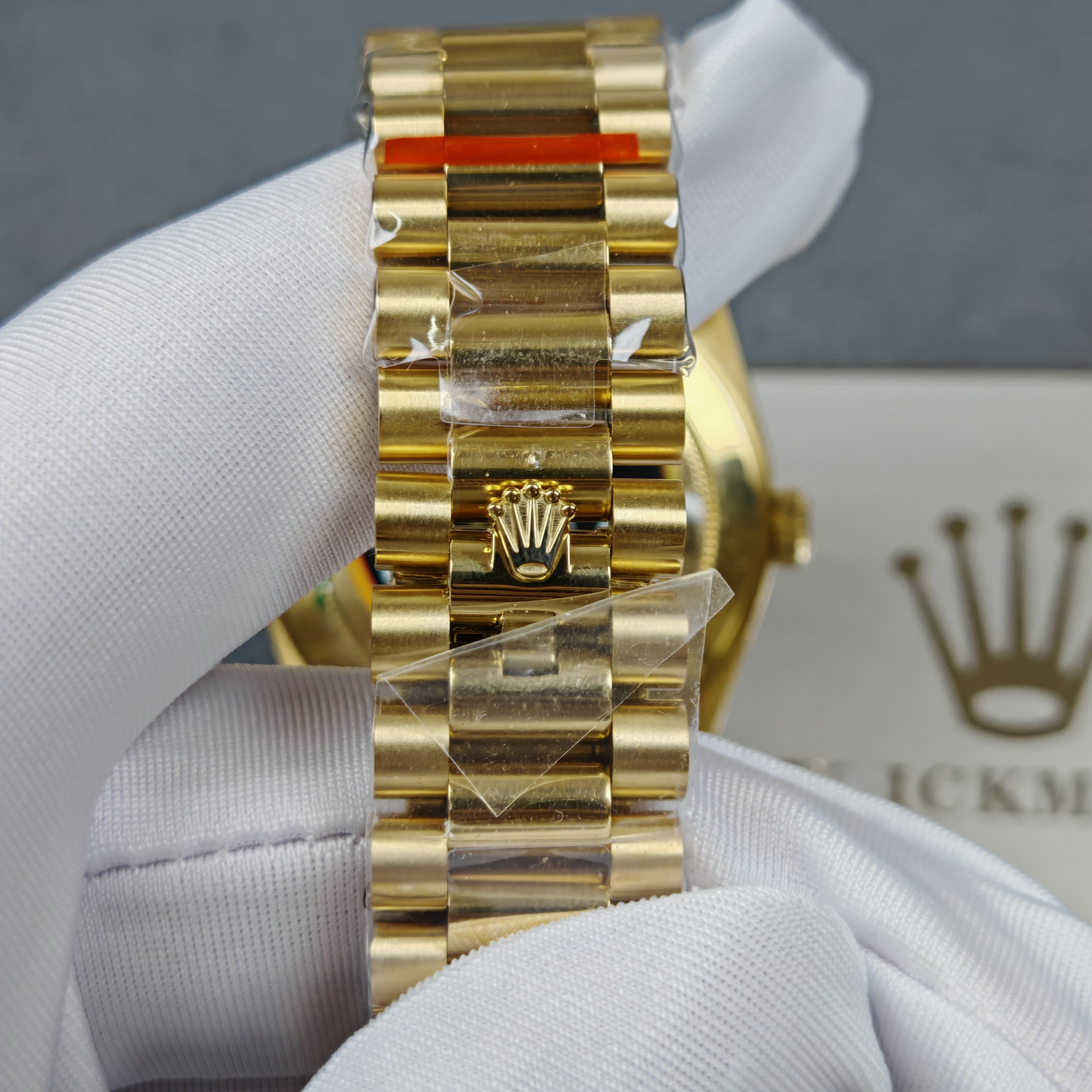 Rolex Day-Date m228238-0006 Yellow gold with Gold Dial(Roman Numerals) President bracelet (40mm) Super Clone