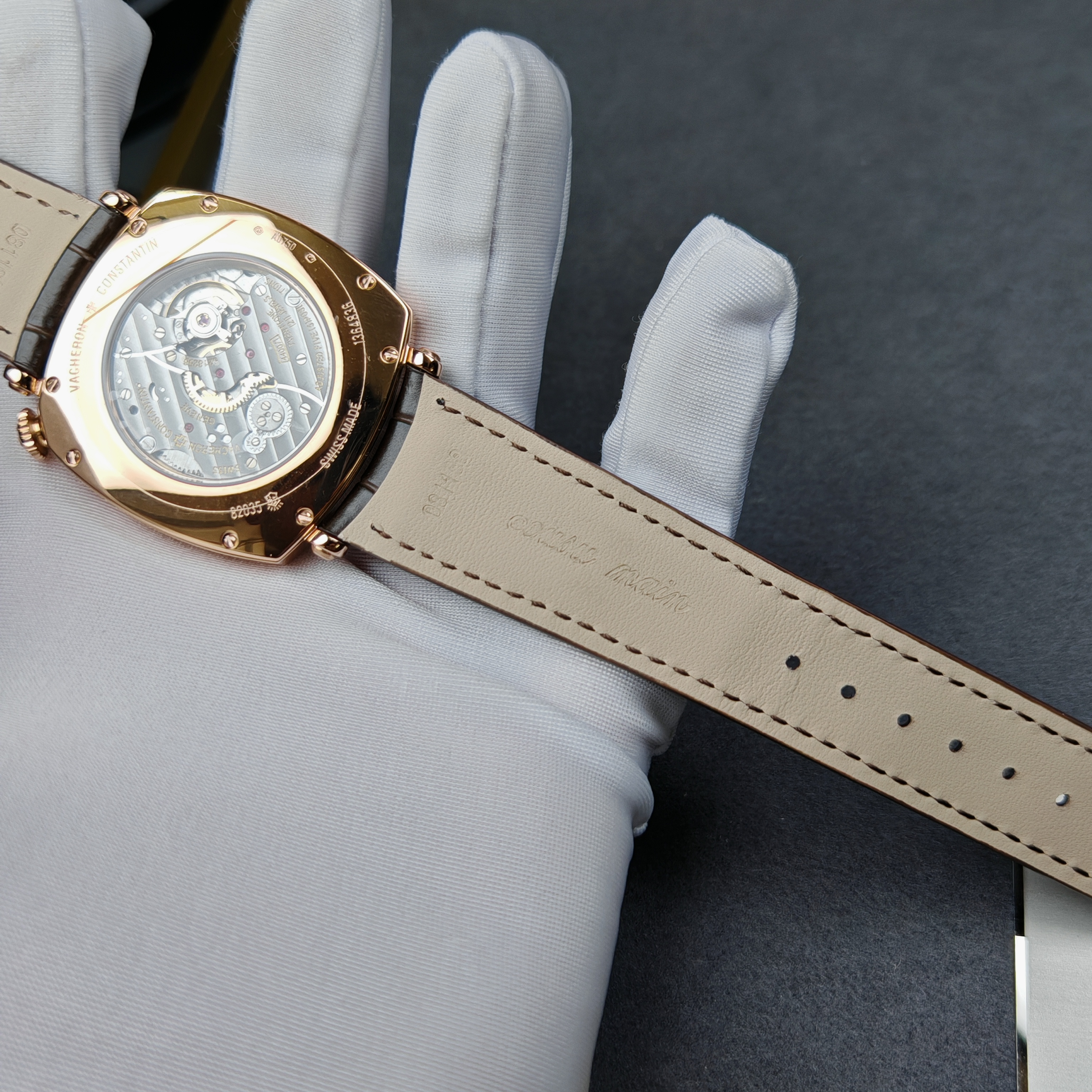 Super Clone Vacheron Constantin 82035/000R-9359 40X40mm