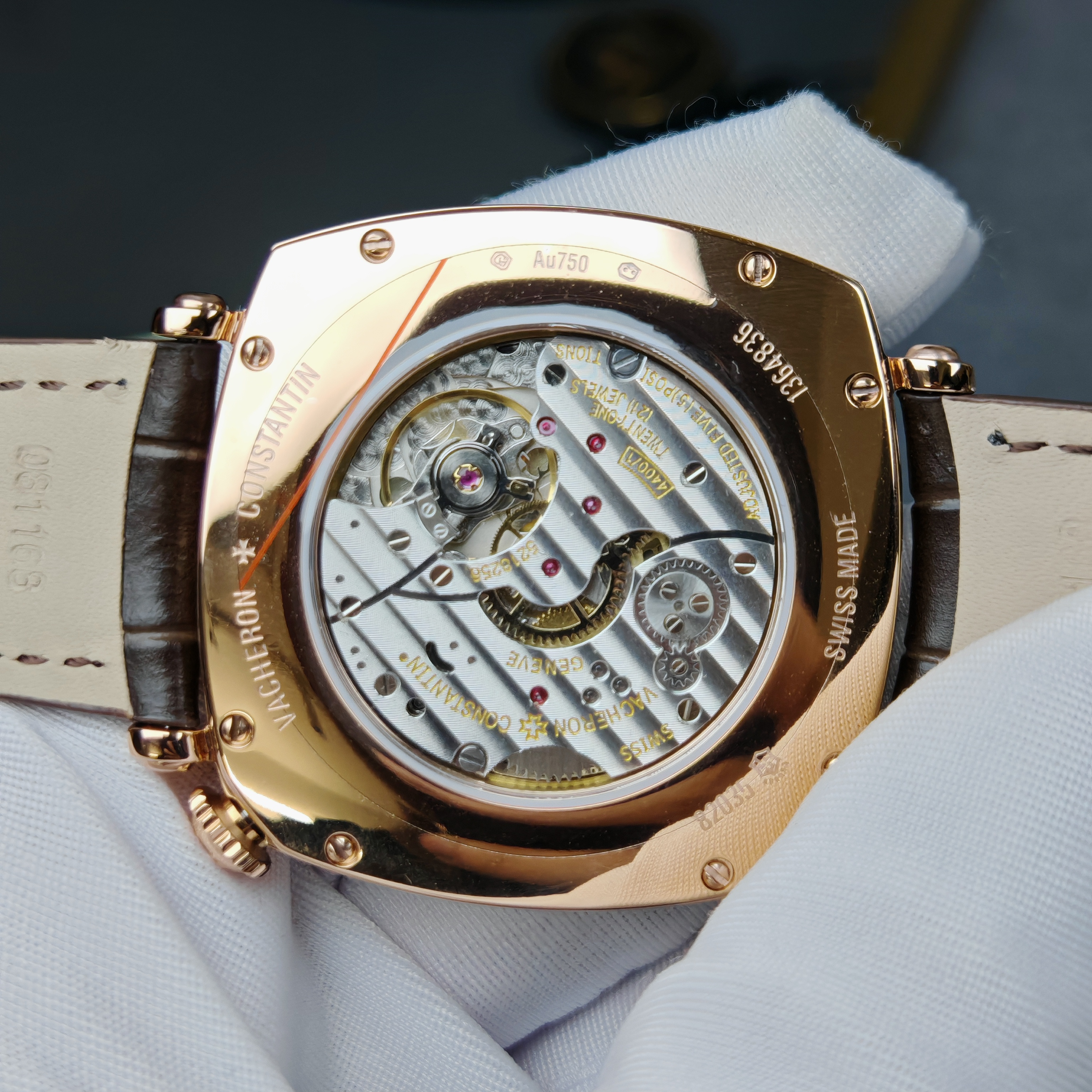 Super Clone Vacheron Constantin 82035/000R-9359 40X40mm