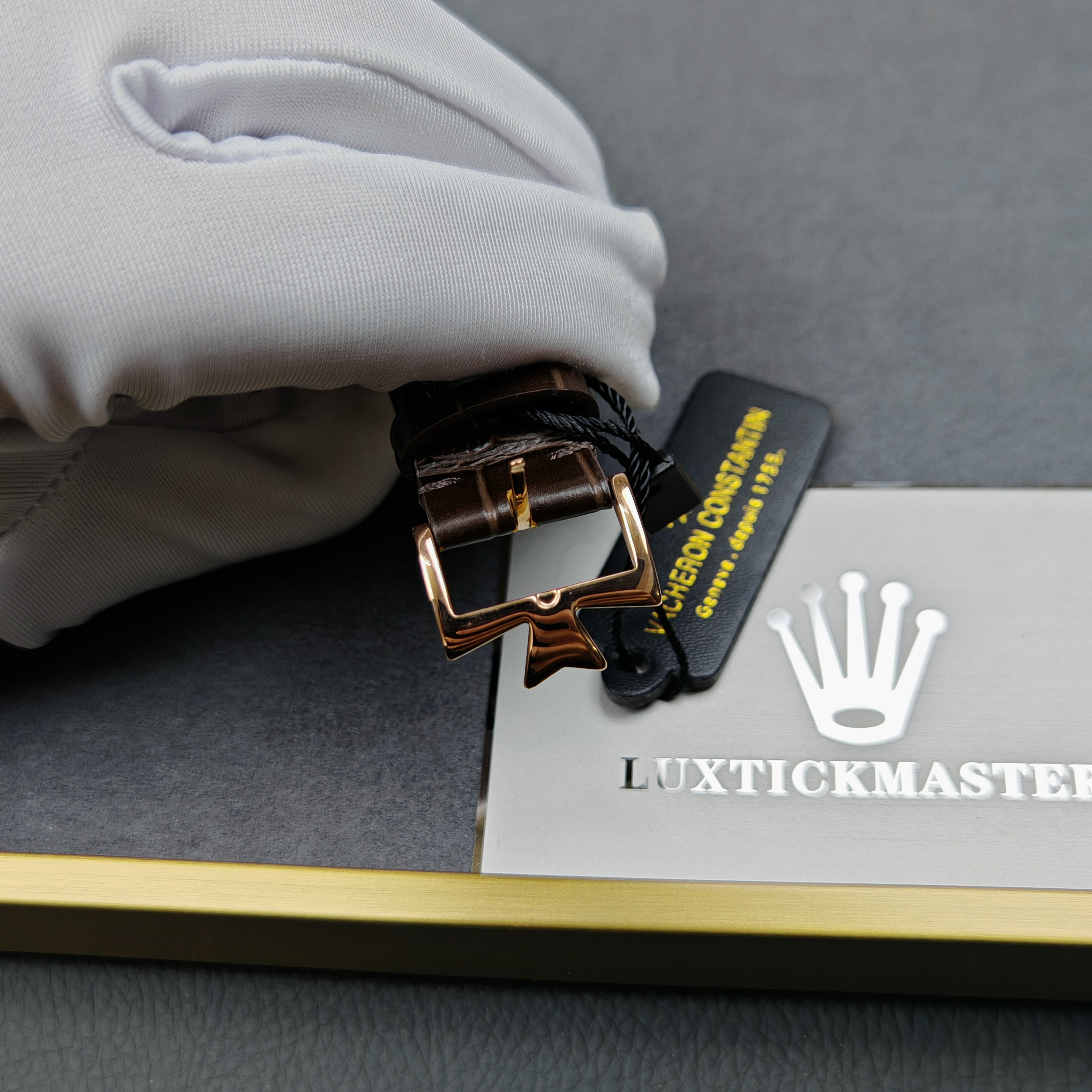 Super Clone Vacheron Constantin 82035/000R-9359 40X40mm