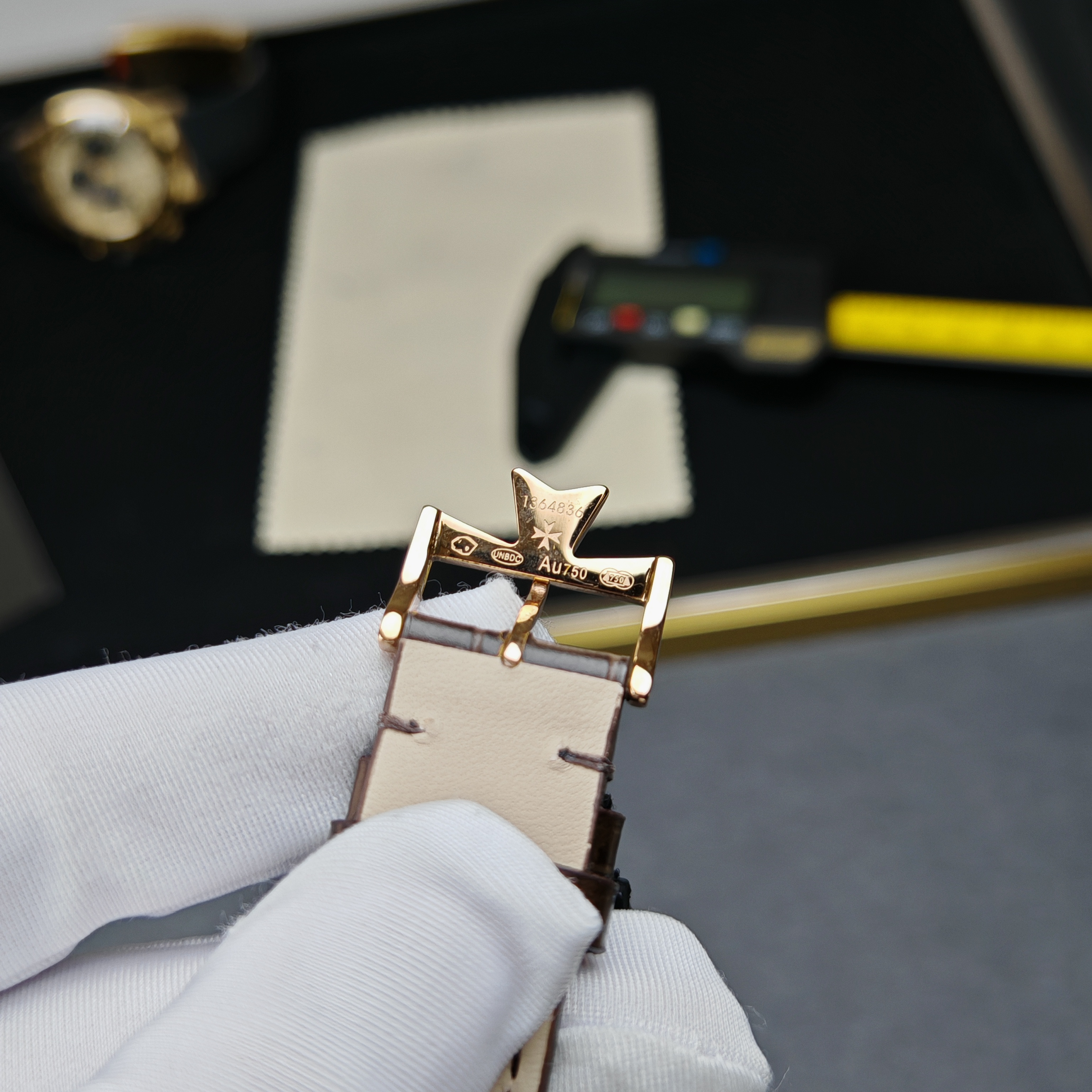 Super Clone Vacheron Constantin 82035/000R-9359 40X40mm