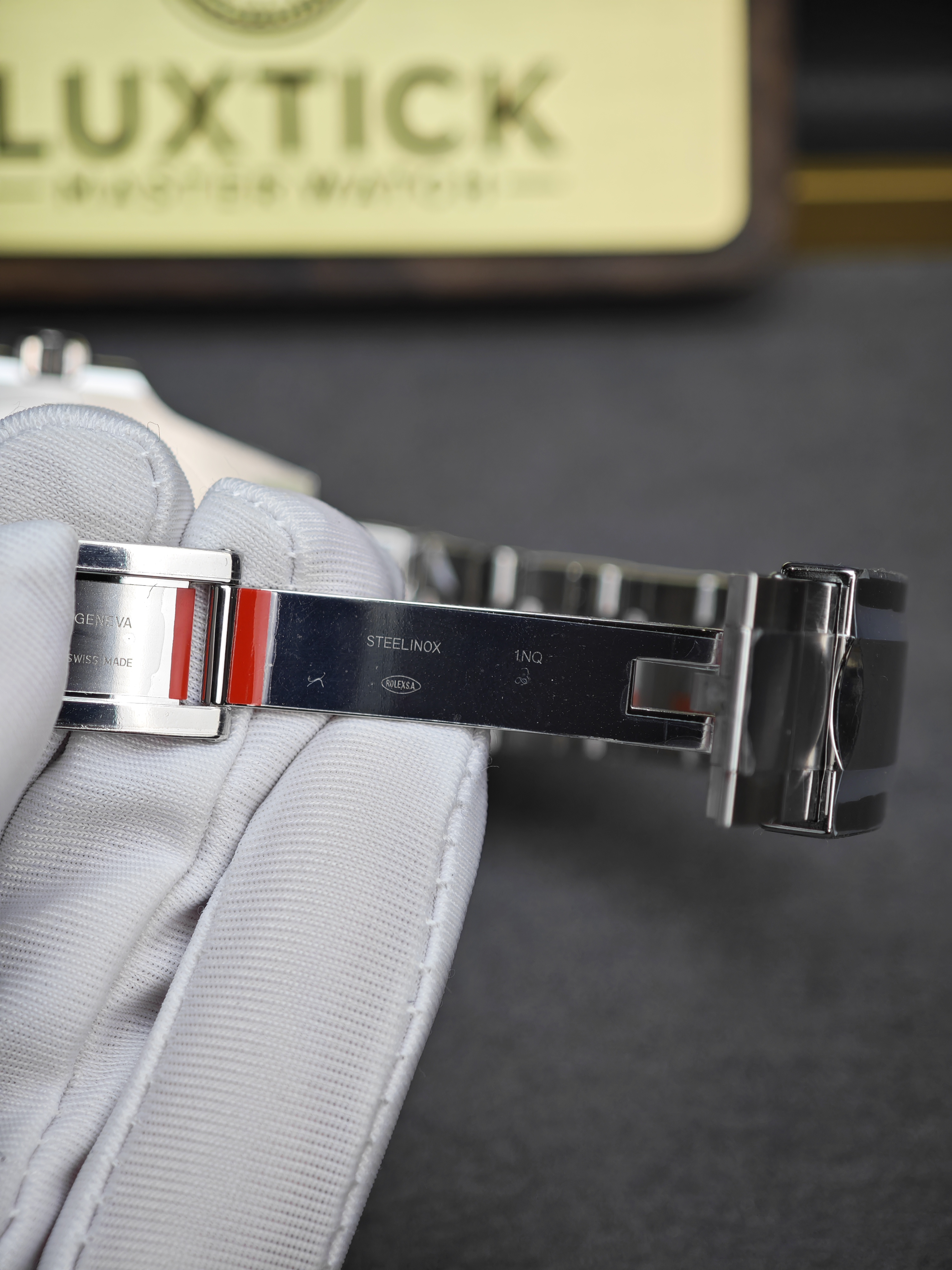 Rolex Bruce Wayne GMT Master II 126710grnr-0004 Black/Grey two-tone ceramic bezel Stainless Steel on Oyster (40mm) Super Clone