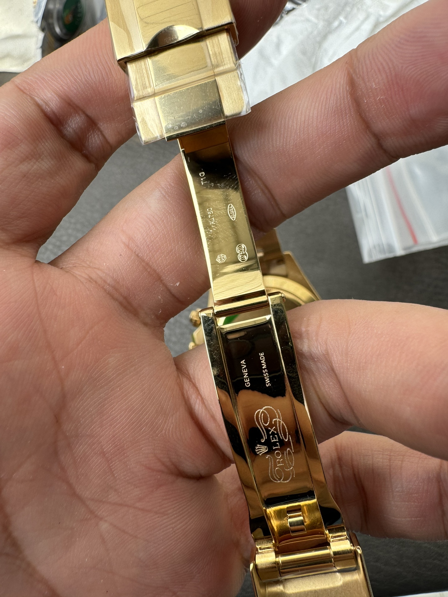 Super Clone Rolex 1:1 Daytona 116508 Green Dial – Yellow Gold | 4130 Movement