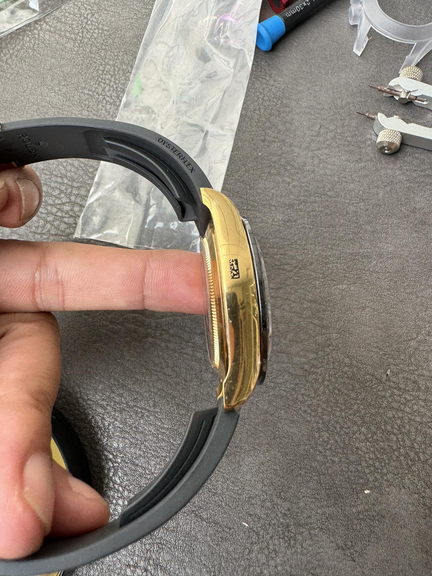 Super Clone Rolex 1:1 Daytona 116518LN Black Dial Gold Case Oysterflex | 4130 Movement