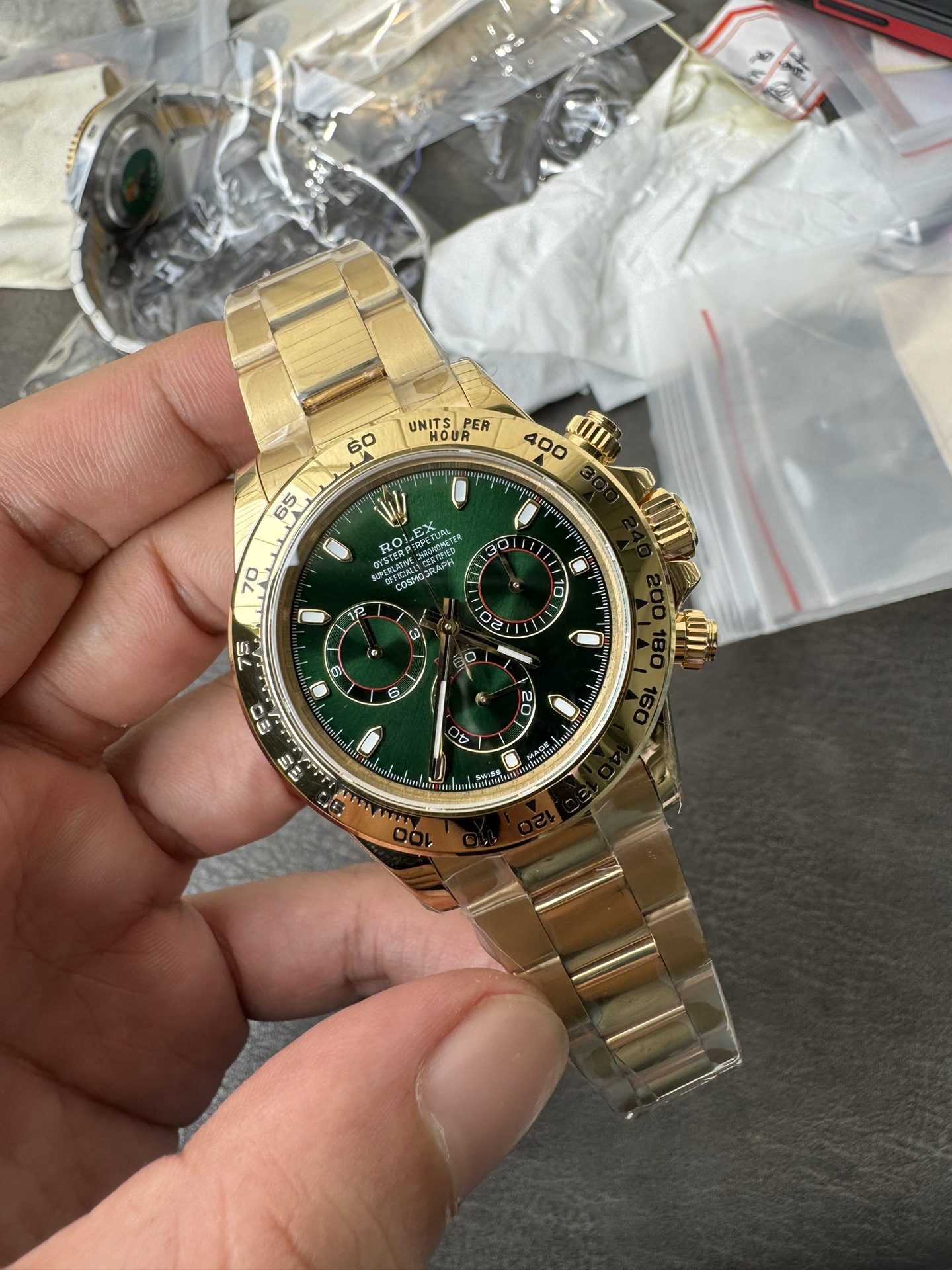 Super Clone Rolex 1:1 Daytona 116508 Green Dial – Yellow Gold | 4130 Movement