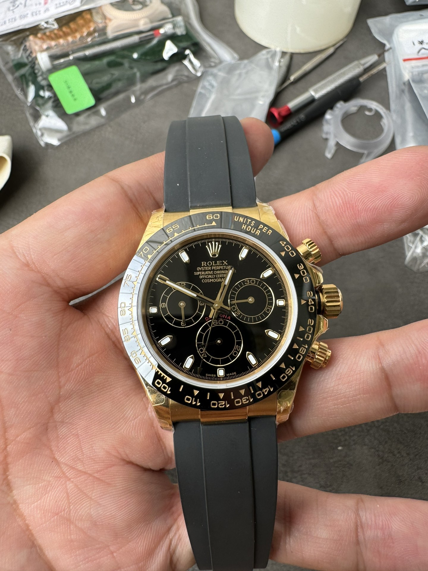 Super Clone Rolex 1:1 Daytona 116518LN Black Dial Gold Case Oysterflex | 4130 Movement
