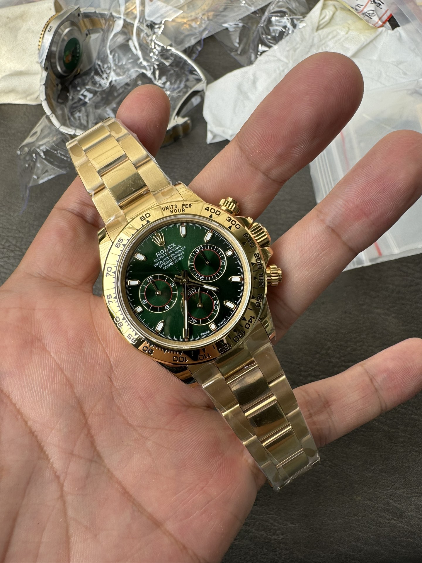 Super Clone Rolex 1:1 Daytona 116508 Green Dial – Yellow Gold | 4130 Movement