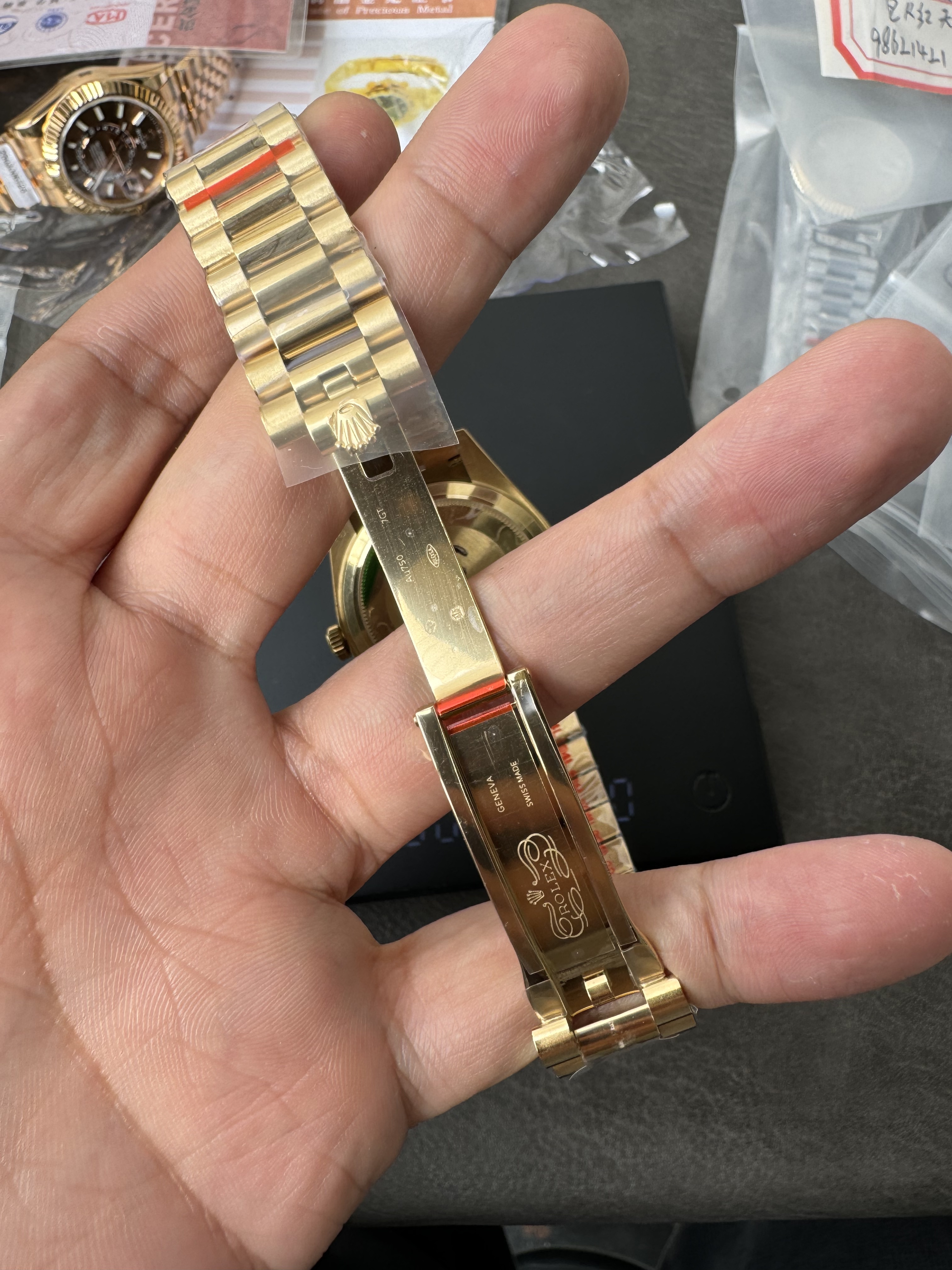 Super Clone Rolex Day-Date 40mm – Iconic Green Dial with Gold President Bracelet