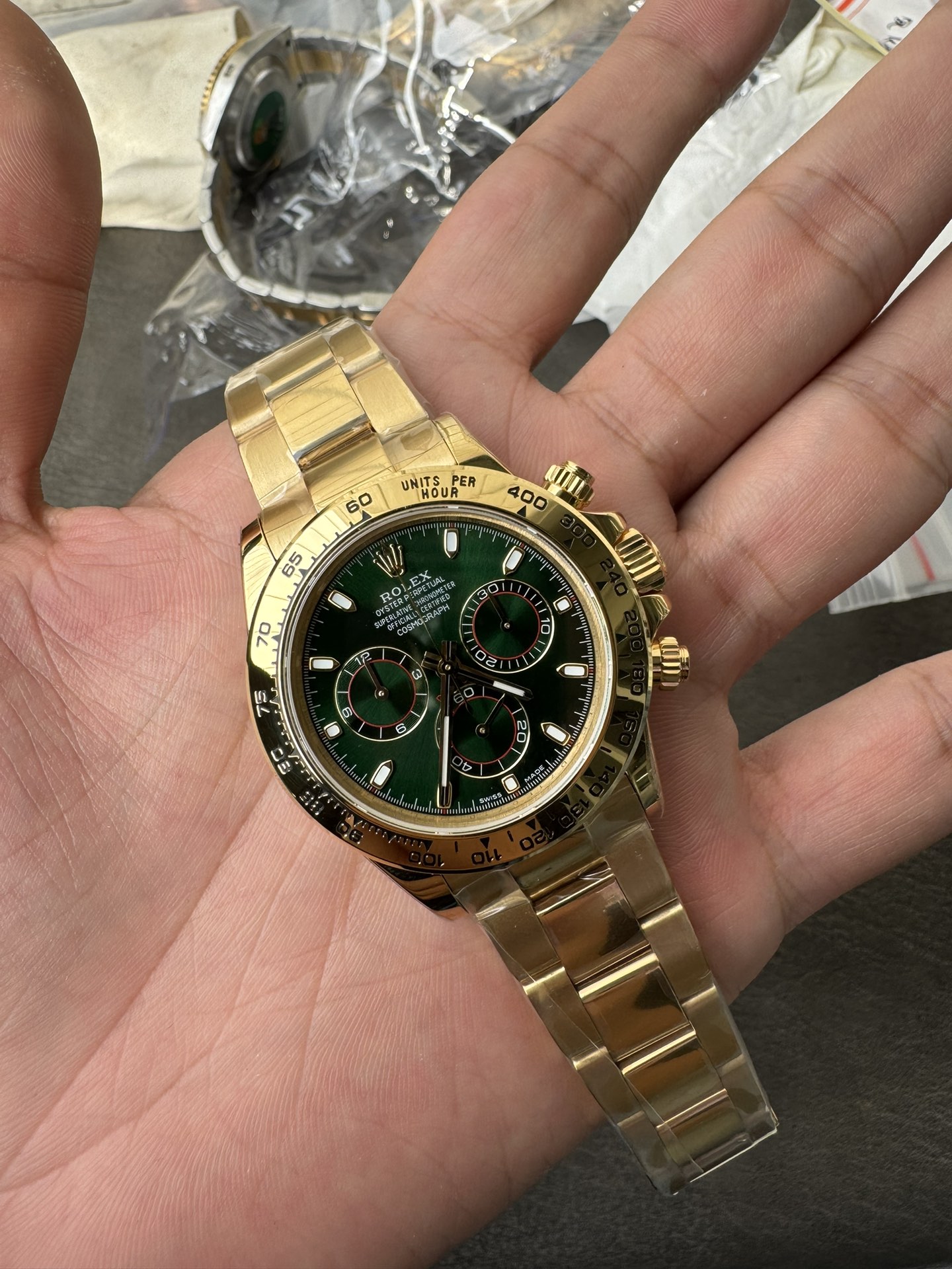 Super Clone Rolex 1:1 Daytona 116508 Green Dial – Yellow Gold | 4130 Movement