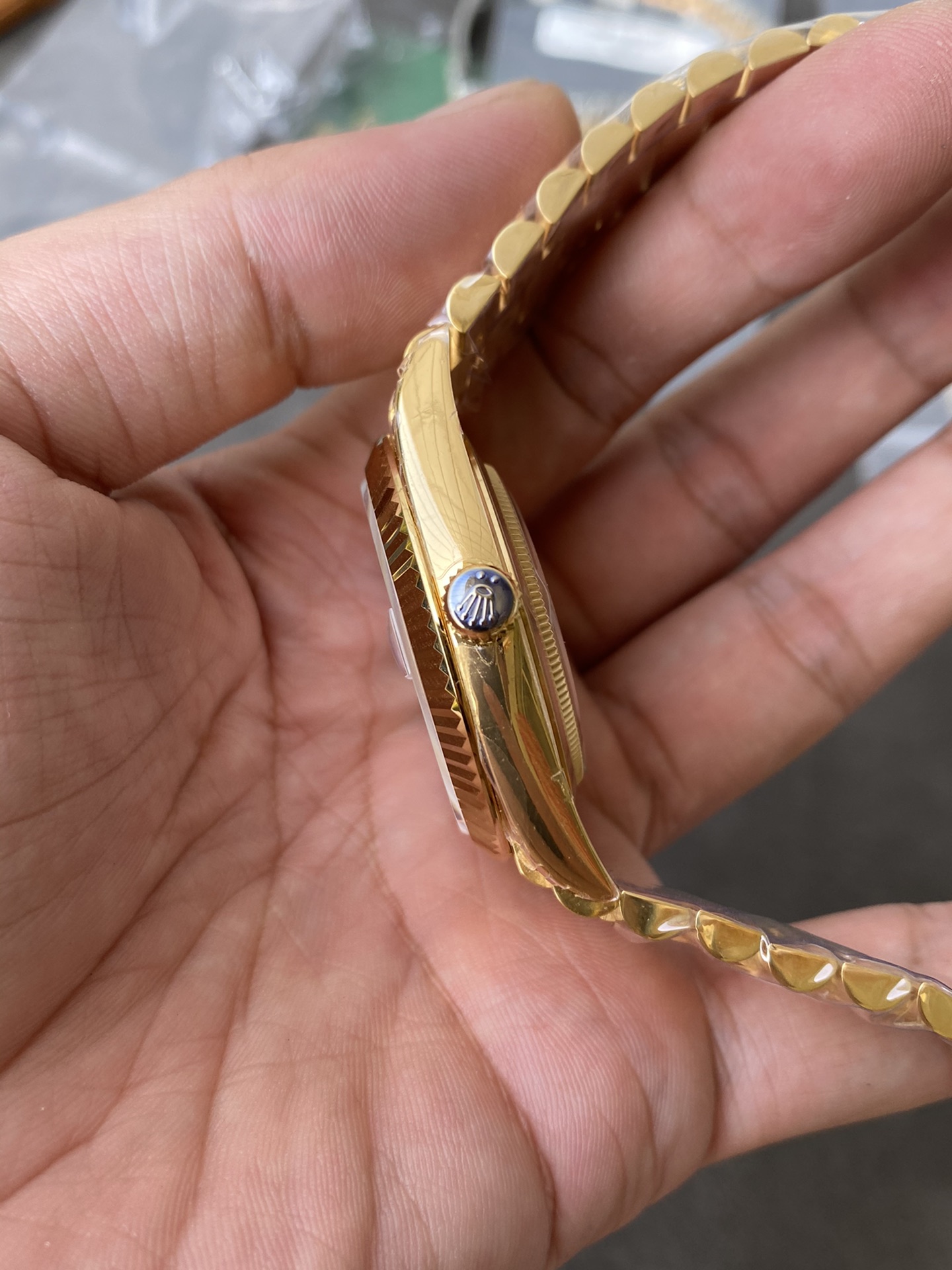 Super Clone Rolex 1:1 Day-Date 40 228238 White Dial Roman Numerals Yellow Gold Watch