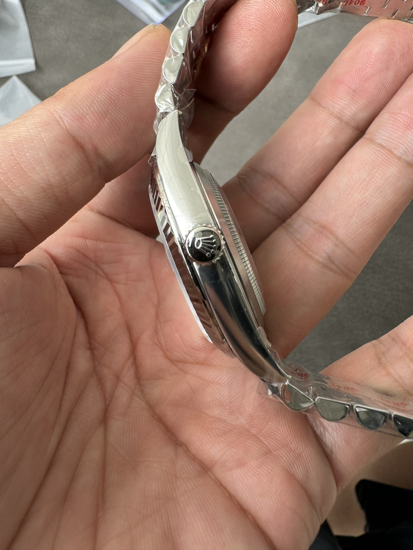 Super Clone Rolex 1:1 Datejust 41mm 126334 3235 Movement – Silver Dial & Stainless Steel Jubilee Bracelet