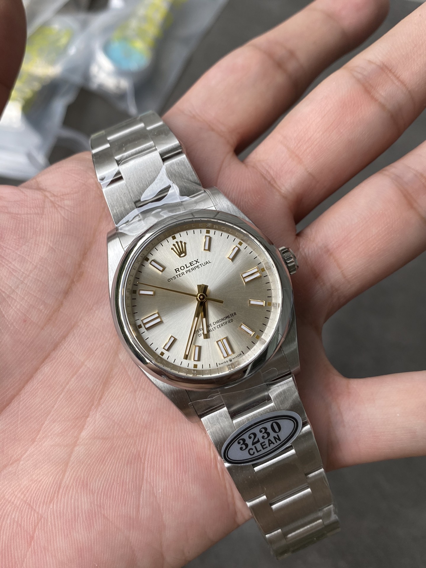 Super Clone Rolex 1:1 Oyster Perpetual 124300 Champagne Dial 41mm  3230 Movement