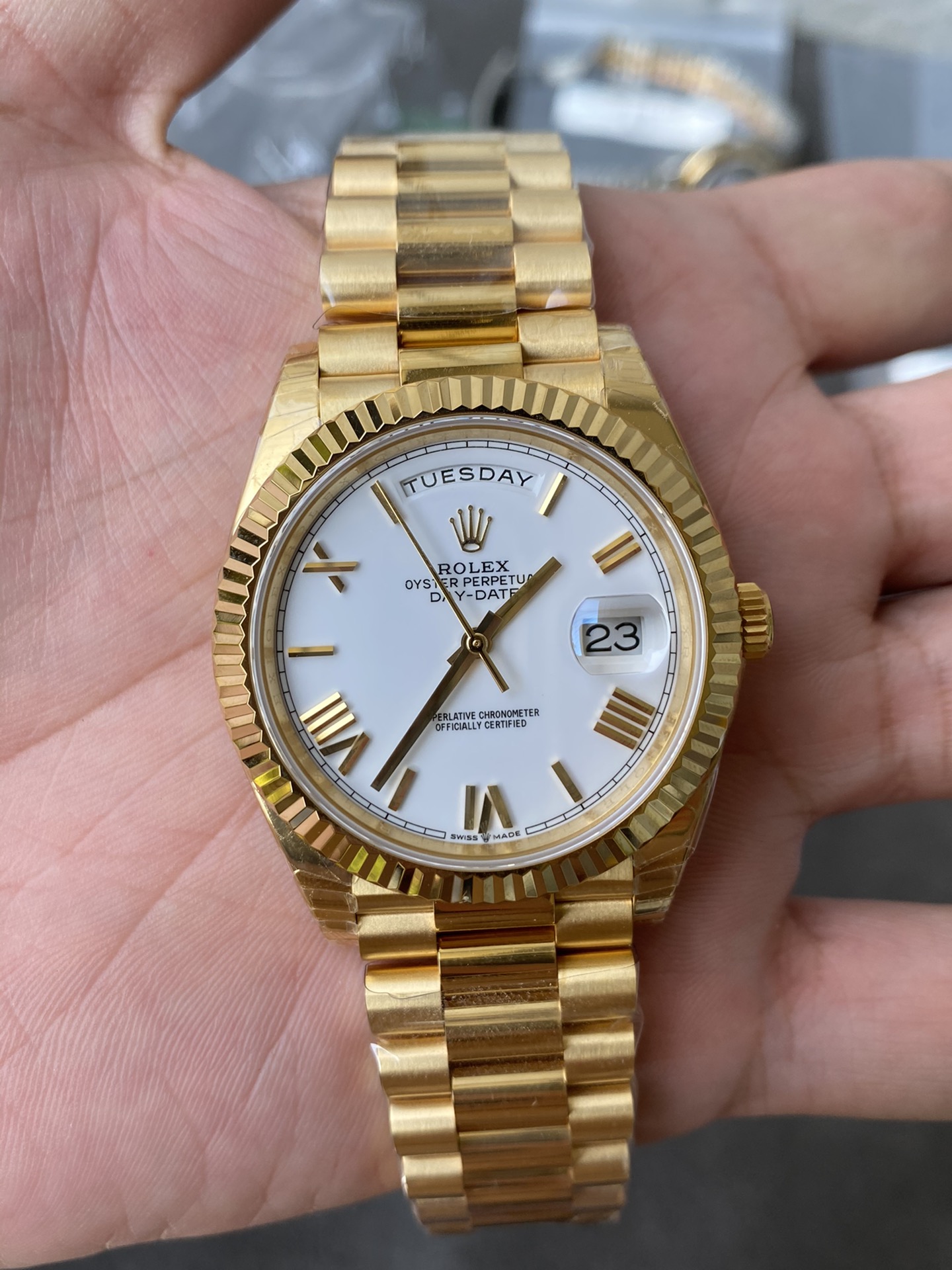 Super Clone Rolex 1:1 Day-Date 40 228238 White Dial Roman Numerals Yellow Gold Watch