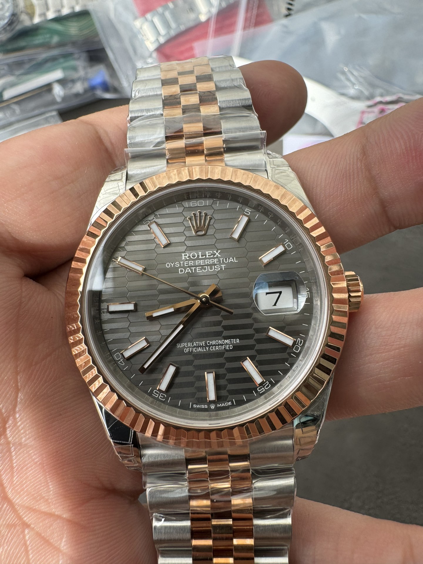 Super Clone Rolex 1:1 Datejust 126231 3235 Movement – Grey Brick Pattern Dial & Rose Gold Two-Tone Jubilee Bracelet