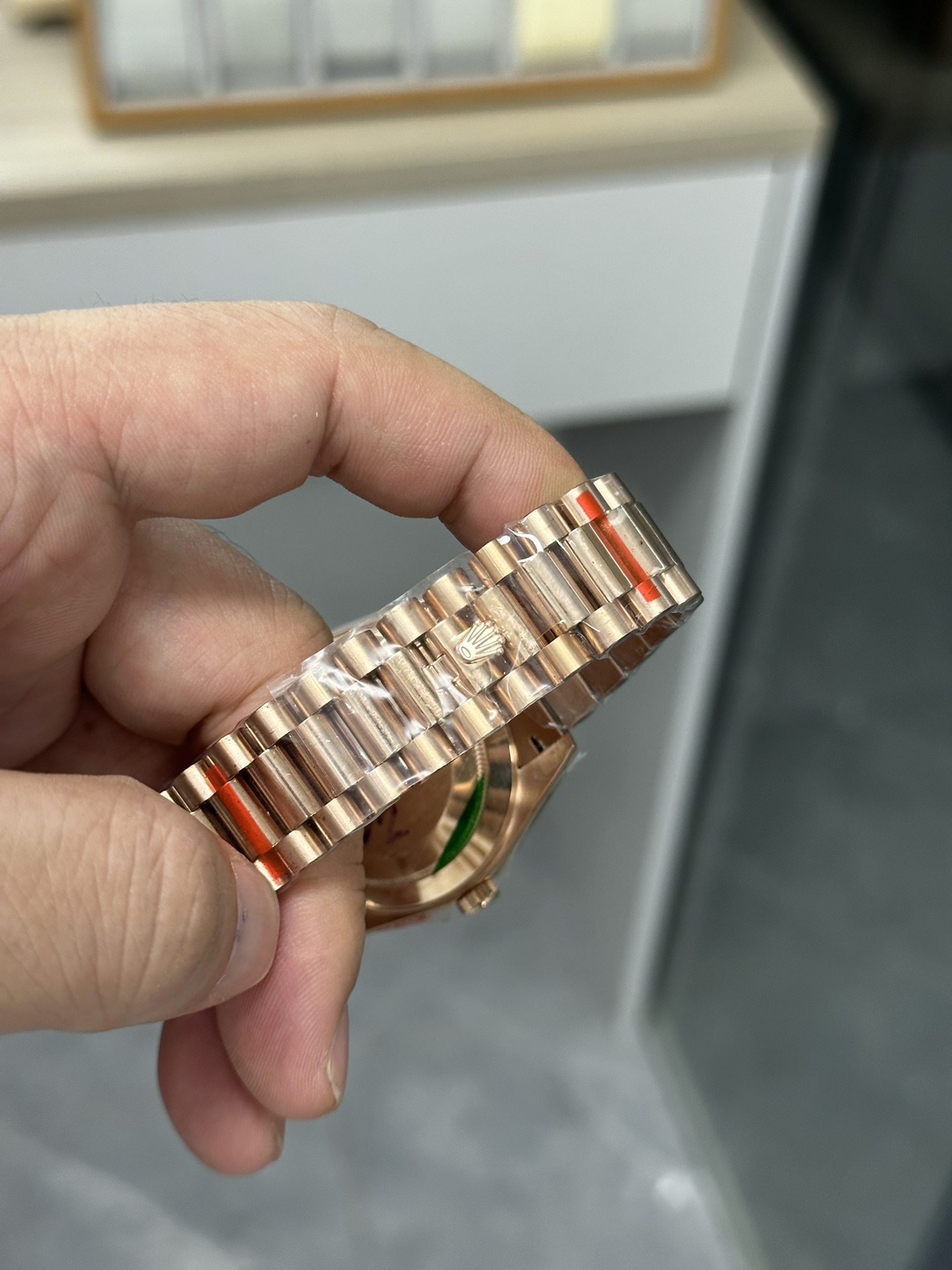 Super Clone Rolex 1:1 Day-Date 40 228235 White Roman Dial Rose Gold Watch