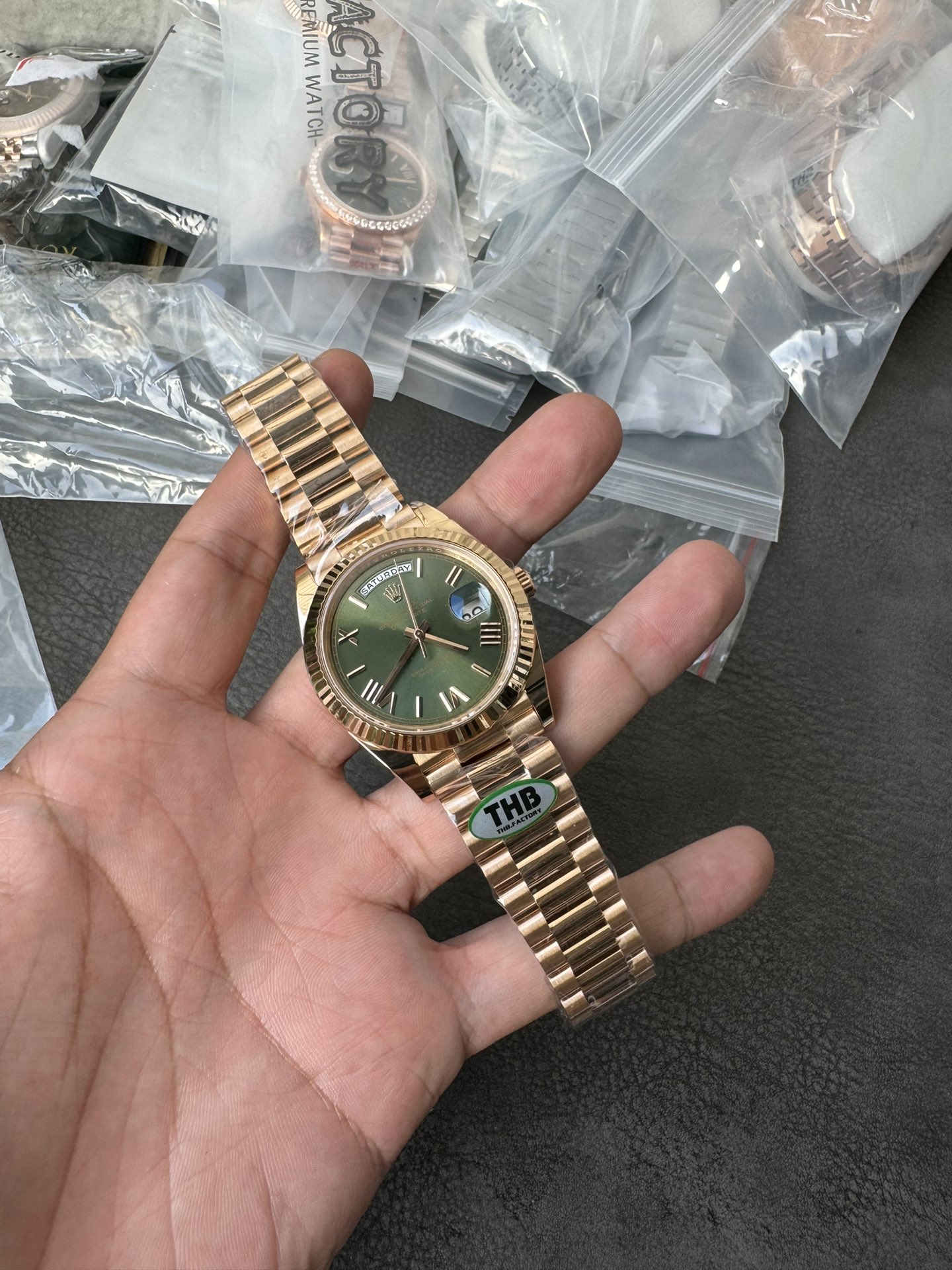 Super Clone Rolex 1:1 Day-Date 40 228235 Olive Green Roman Dial Rose Gold Watch