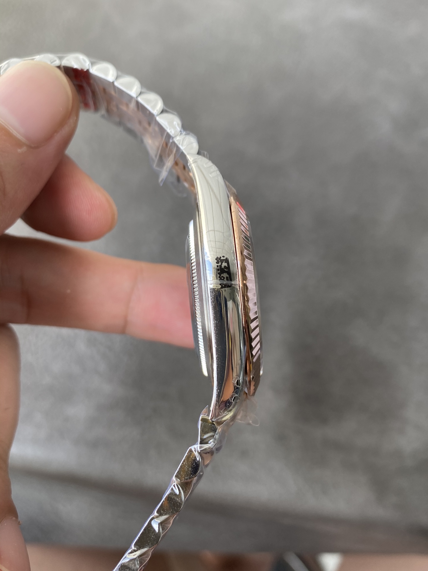 Super Clone Rolex 1:1 Datejust 41mm Grey Motif Dial Rose Gold Two-Tone Jubilee Bracelet – 3235 Movement