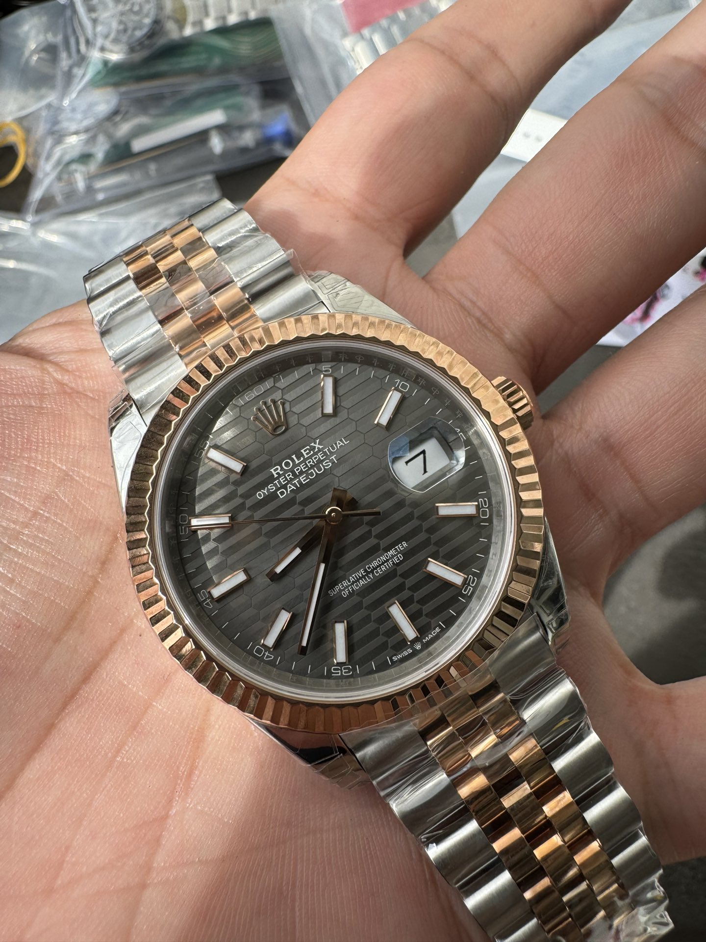 Super Clone Rolex 1:1 Datejust 126231 3235 Movement – Grey Brick Pattern Dial & Rose Gold Two-Tone Jubilee Bracelet