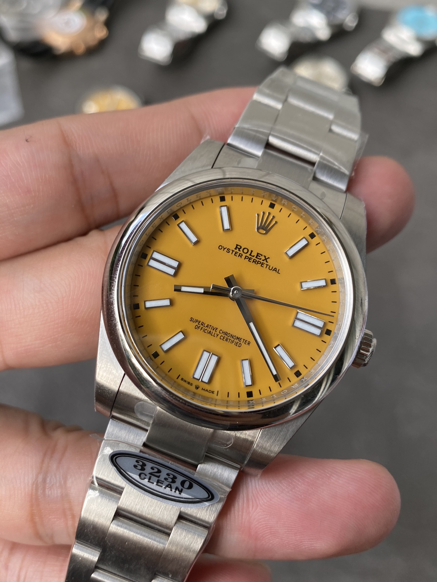 Super Clone Rolex 1:1 Oyster Perpetual 124300 yellow Dial 41mm 3230 Movement