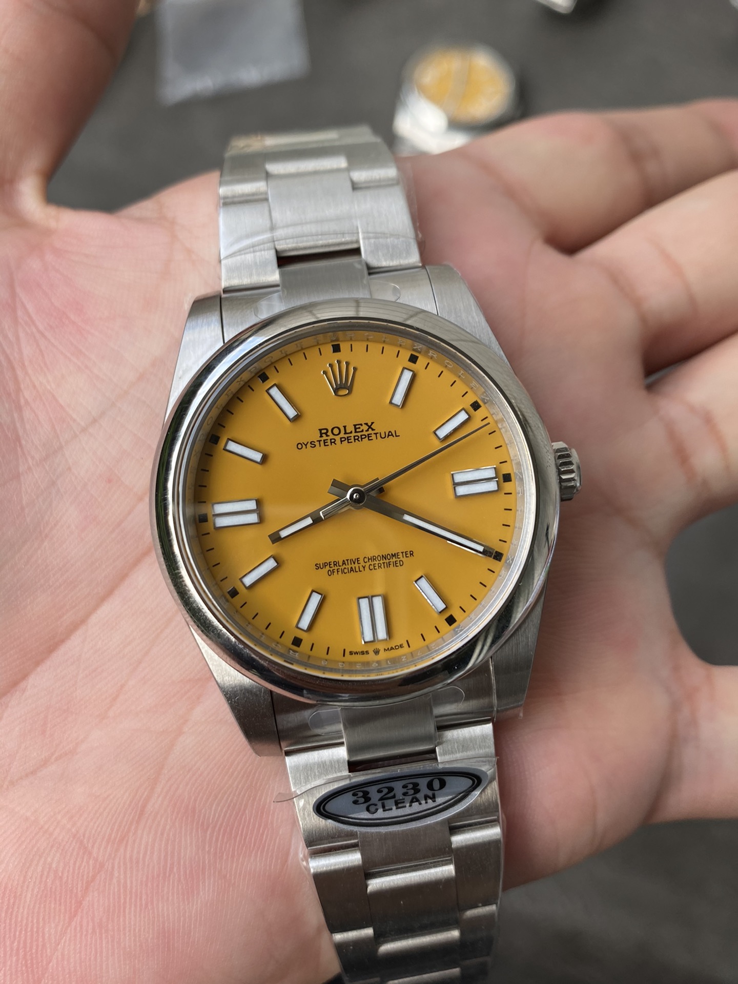 Super Clone Rolex 1:1 Oyster Perpetual 124300 yellow Dial 41mm 3230 Movement