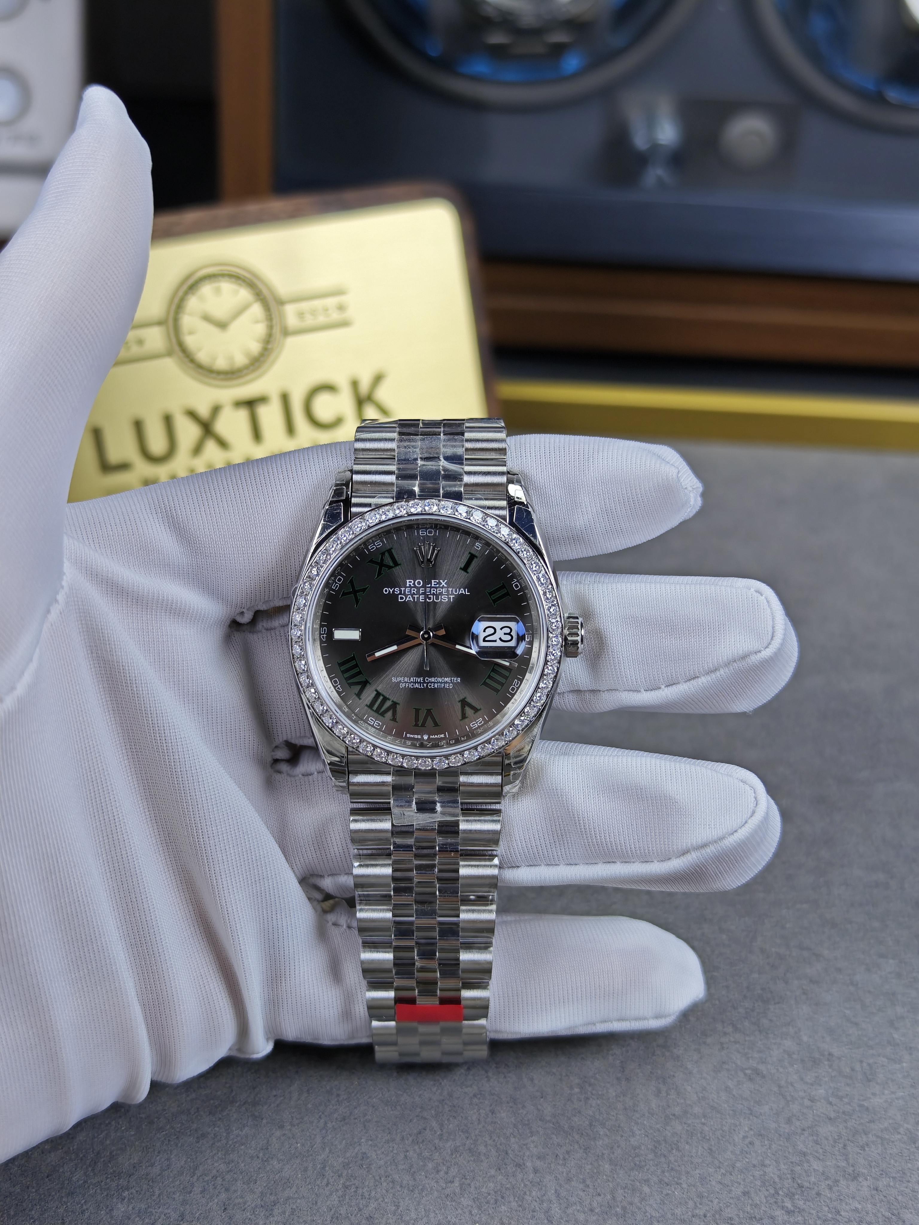 Super Clone Rolex 1:1 Datejust 36mm Green Roman Dial Diamond Bezel Jubilee Bracelet 3235 Movement Watch