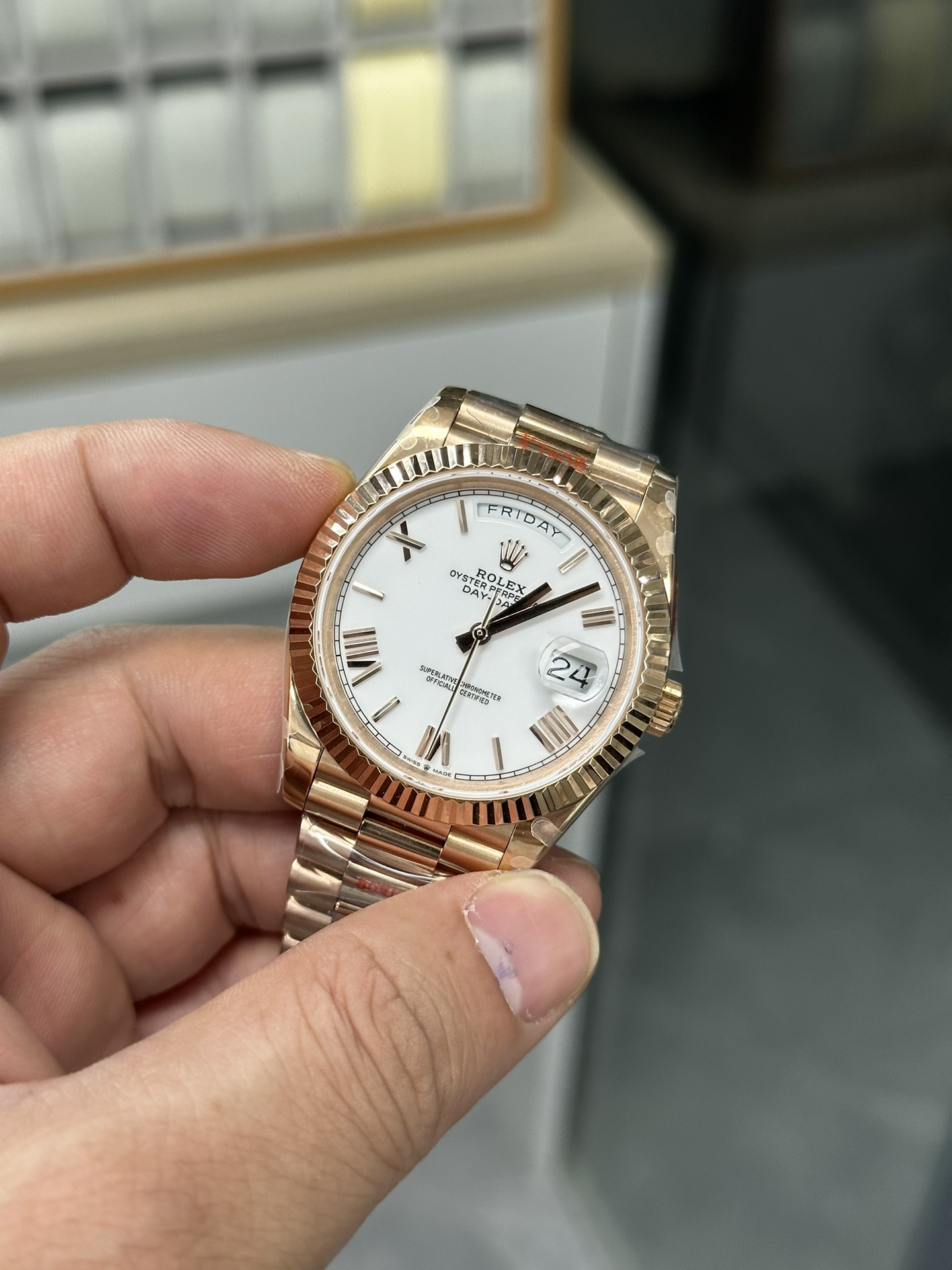 Super Clone Rolex 1:1 Day-Date 40 228235 White Roman Dial Rose Gold Watch