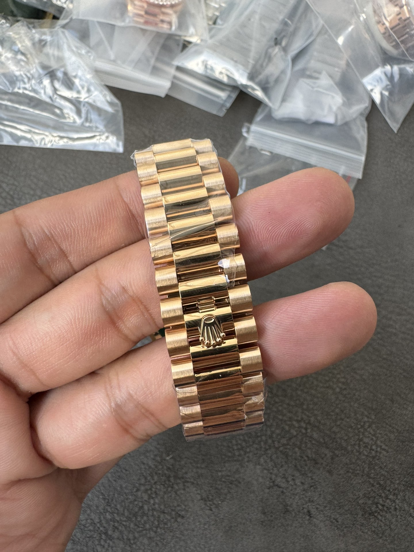 Super Clone Rolex 1:1 Day-Date 40 228235 Olive Green Roman Dial Rose Gold Watch