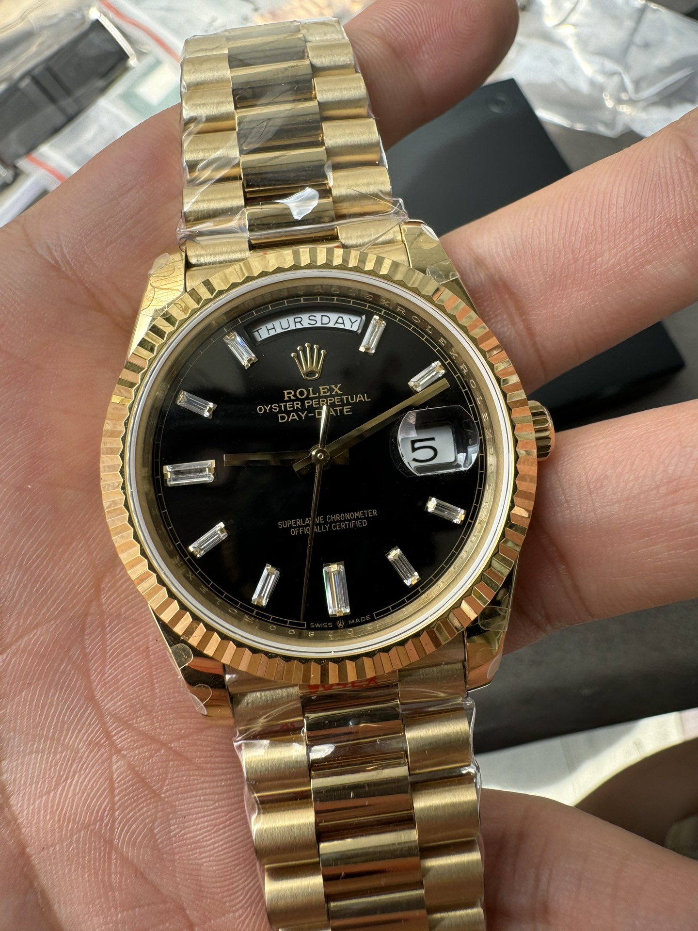 Rolex Day-Date m228238-0004 Yellow gold with Black diamond-set Dial President bracelet (40mm) Super Clone