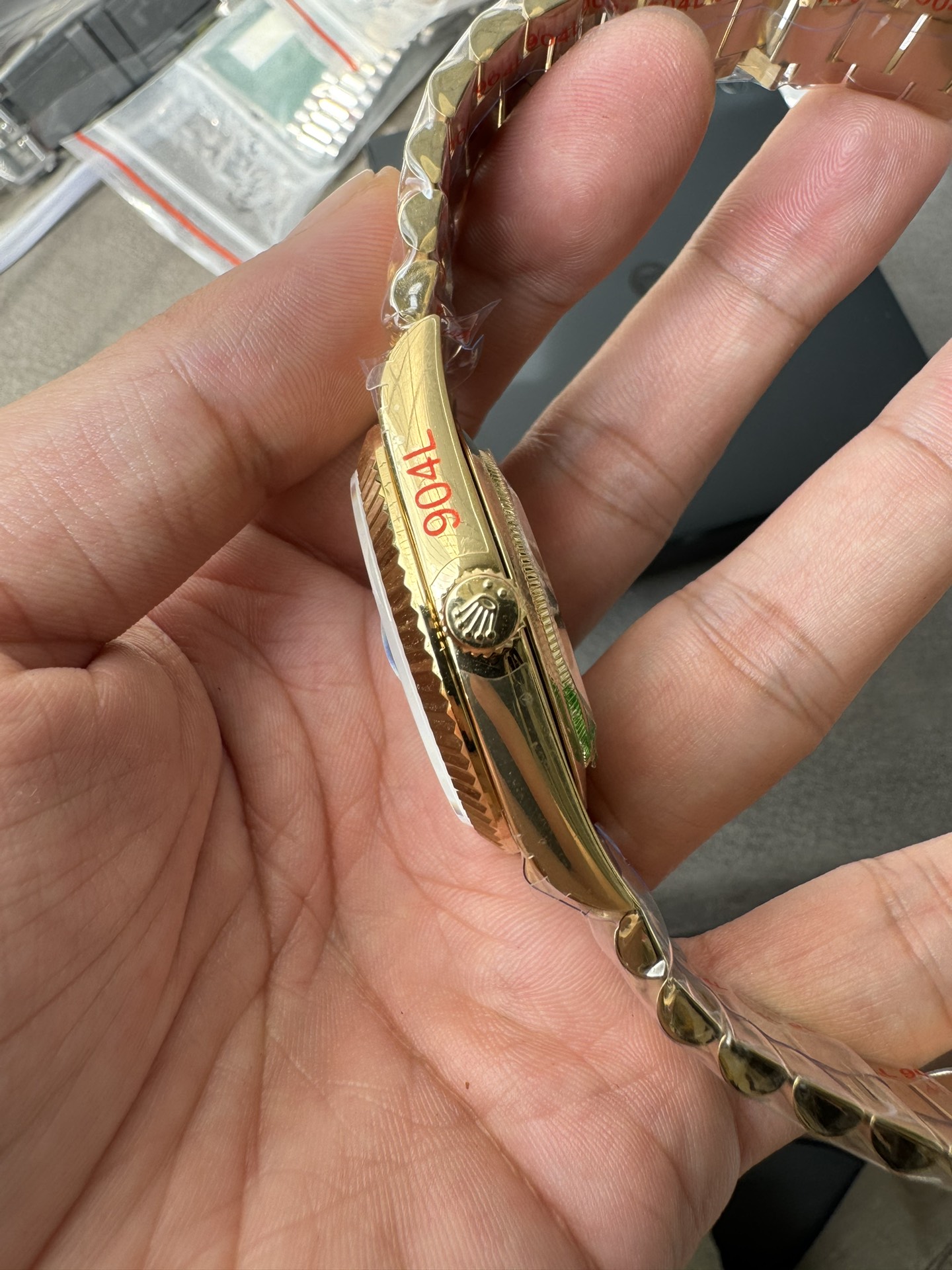 Rolex Day-Date m228238-0004 Yellow gold with Black diamond-set Dial President bracelet (40mm) Super Clone