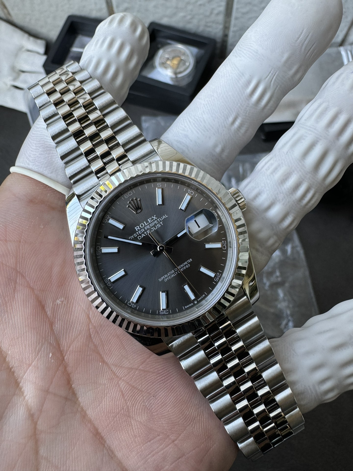 Super Clone 1:1 Rolex Datejust 41mm m126334 | Slate Grey Sunburst Dial | Fluted Bezel | Jubilee Bracelet | 3235 Movement