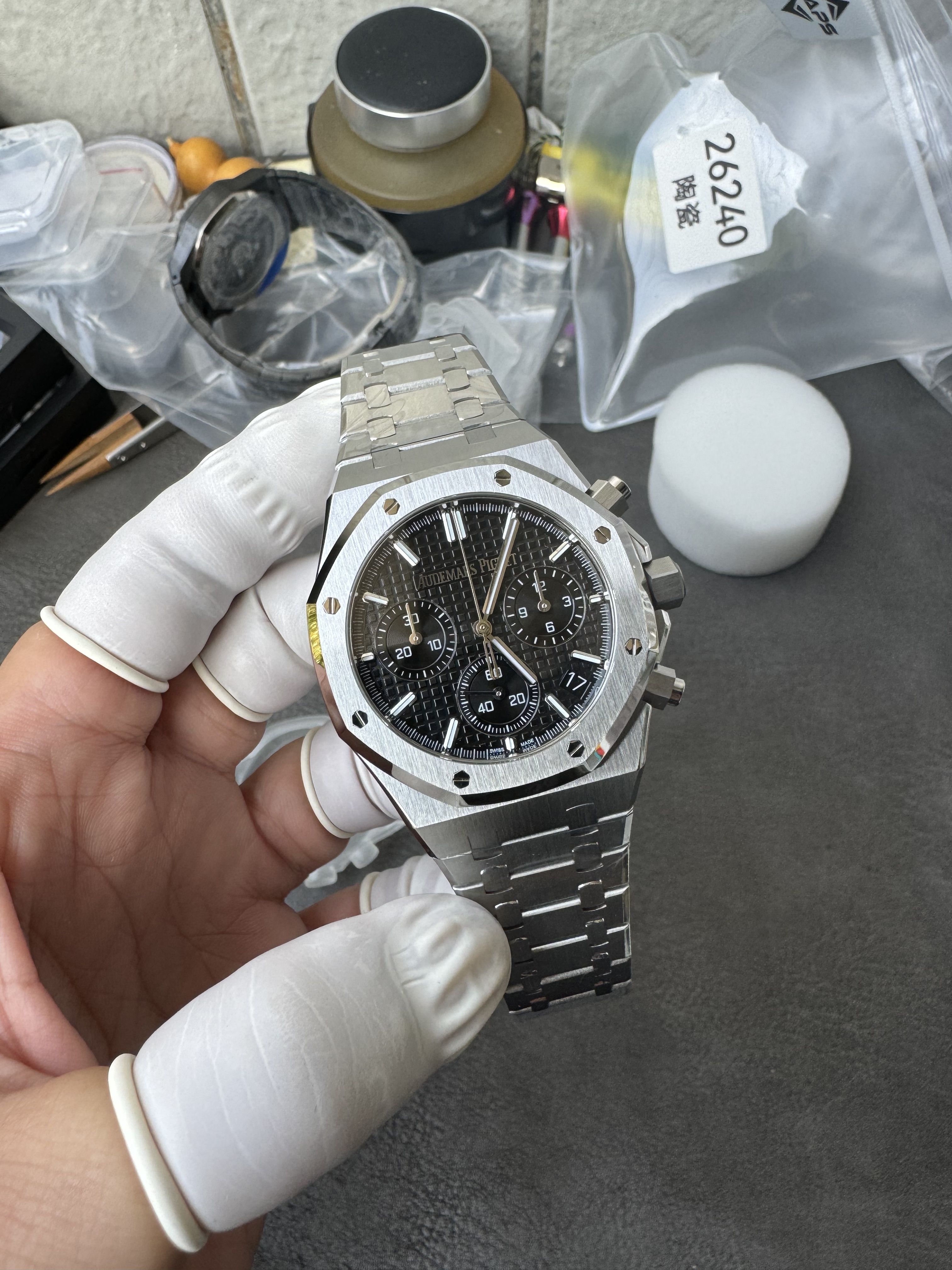 Super Clone Audemars Piguet 1:1 Royal Oak Chronograph 26240ST Watches – 41mm Steel with Black “Grande Tapisserie” Dial