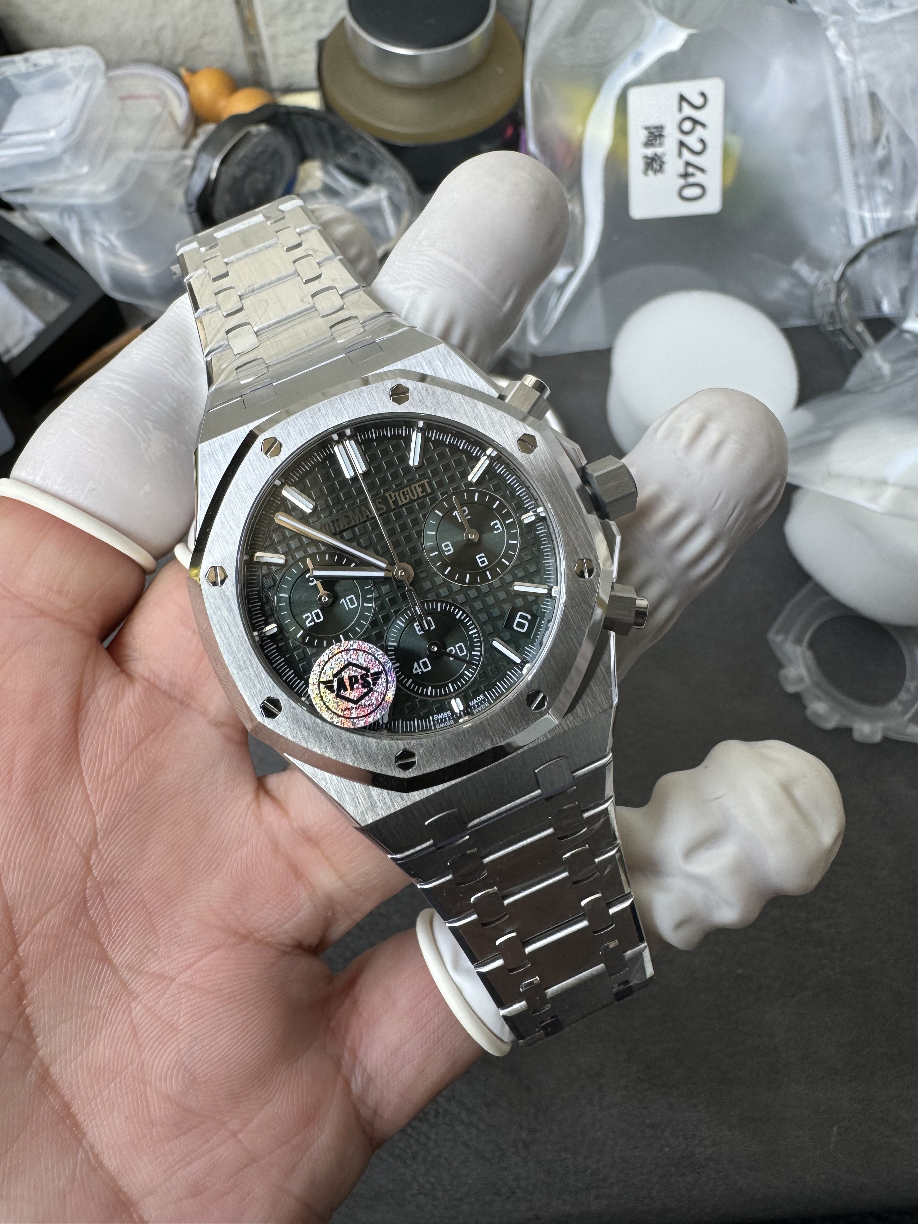 Super Clone Audemars Piguet 1:1 Royal Oak Chronograph 26240ST Watches – 41mm Steel with Green “Grande Tapisserie” Dial