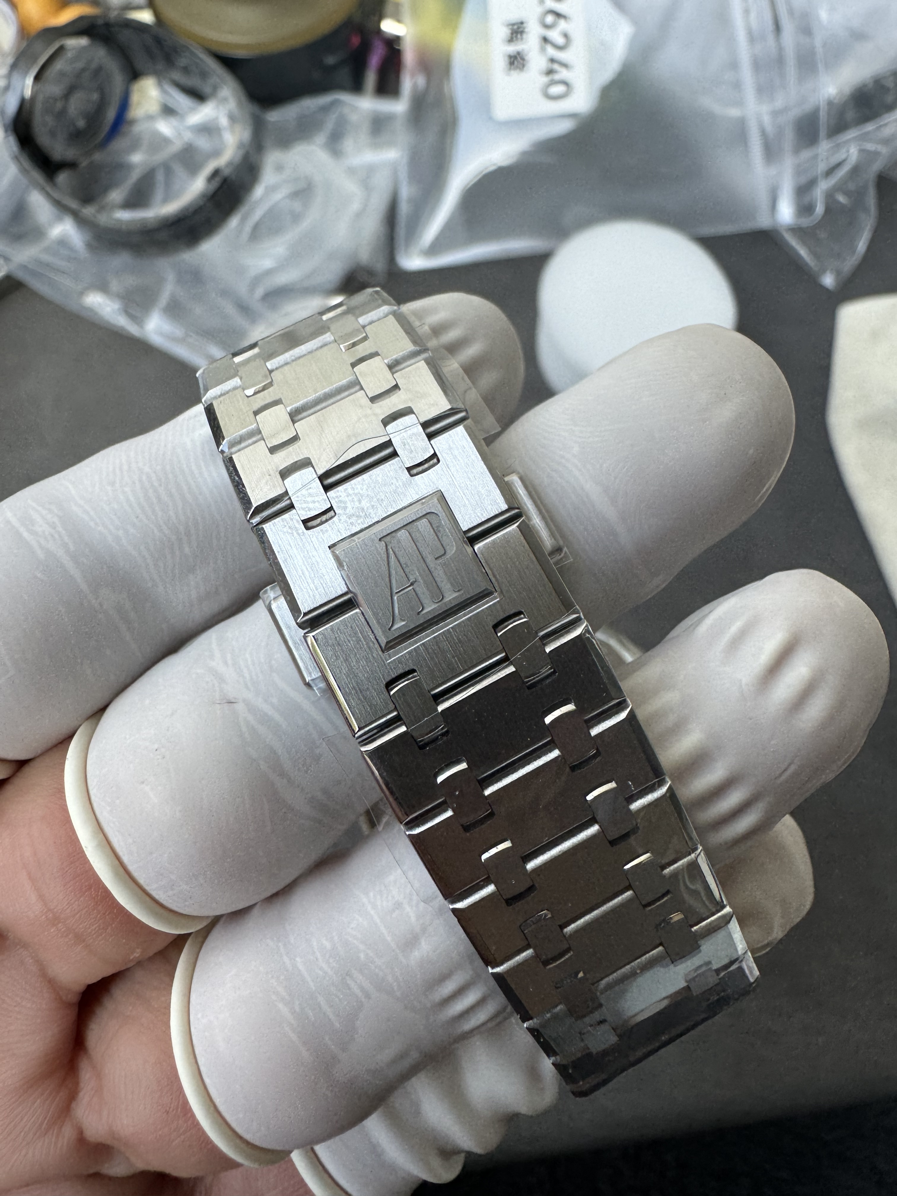 Super Clone Audemars Piguet 1:1 Royal Oak Chronograph 26240ST Watches – 41mm Steel with Black “Grande Tapisserie” Dial