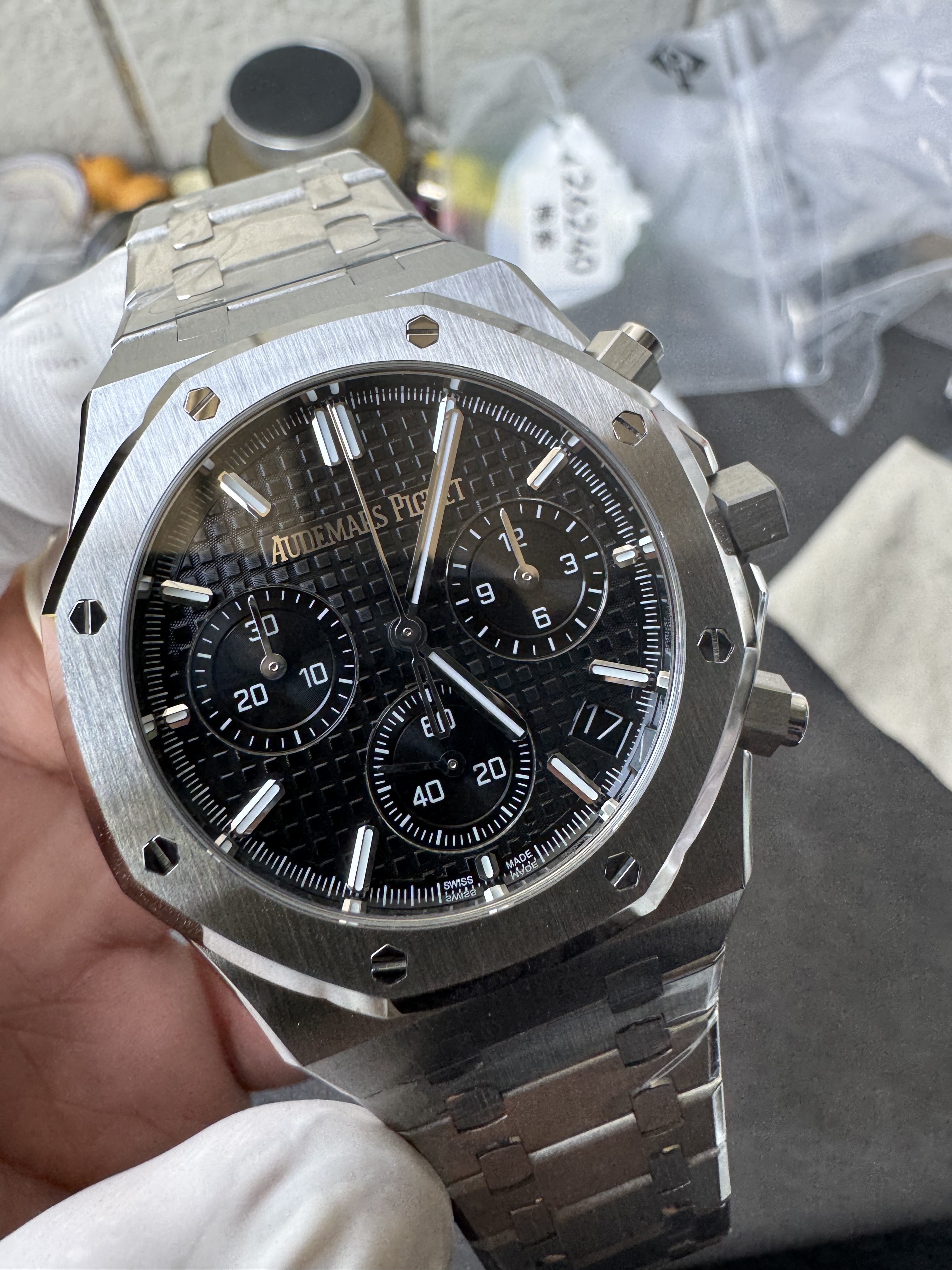 Super Clone Audemars Piguet 1:1 Royal Oak Chronograph 26240ST Watches – 41mm Steel with Black “Grande Tapisserie” Dial