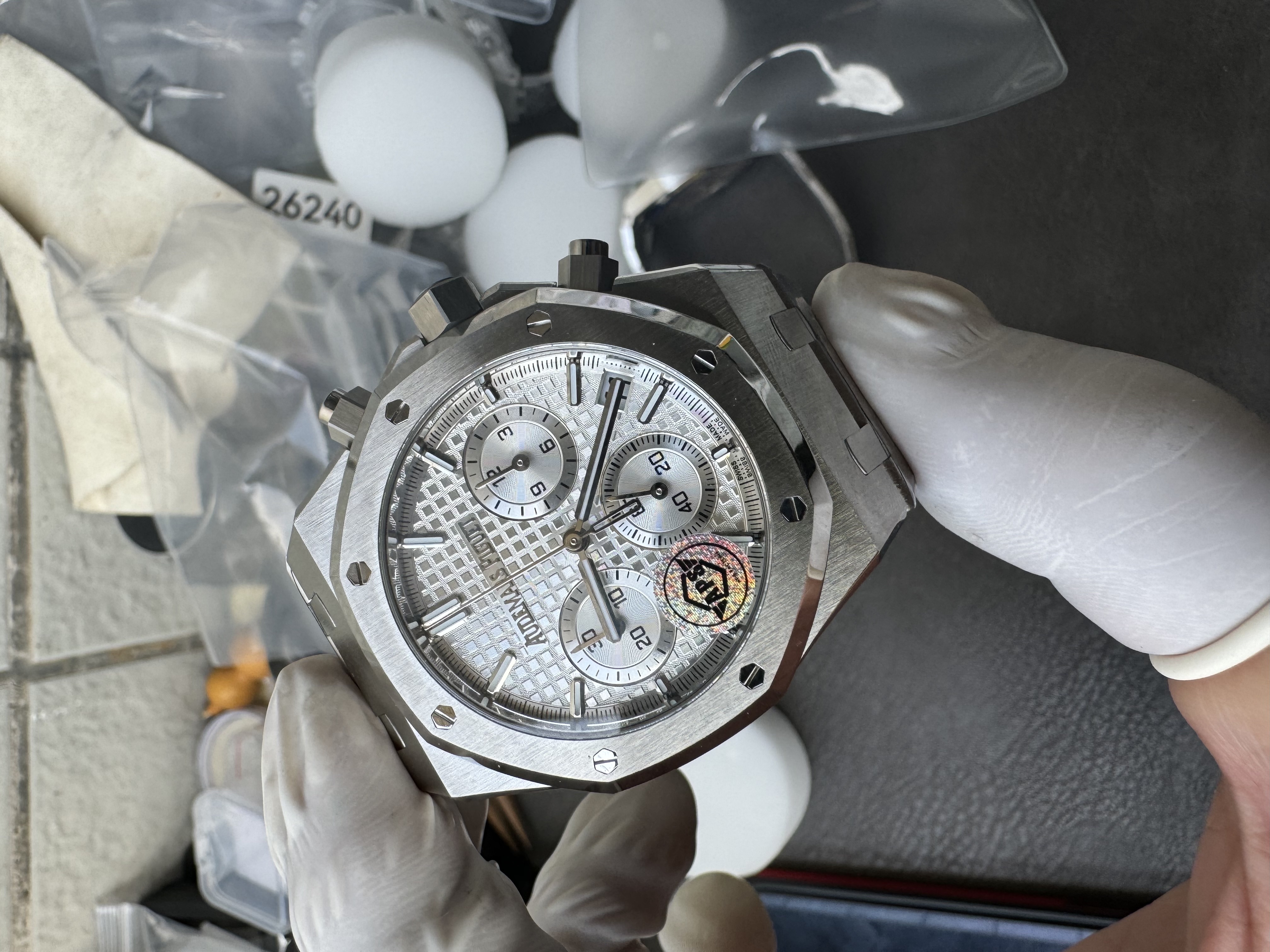 Super Clone Audemars Piguet 1:1 Royal Oak Chronograph 26240ST Watches – 41mm Steel with Silver “Grande Tapisserie” Dial