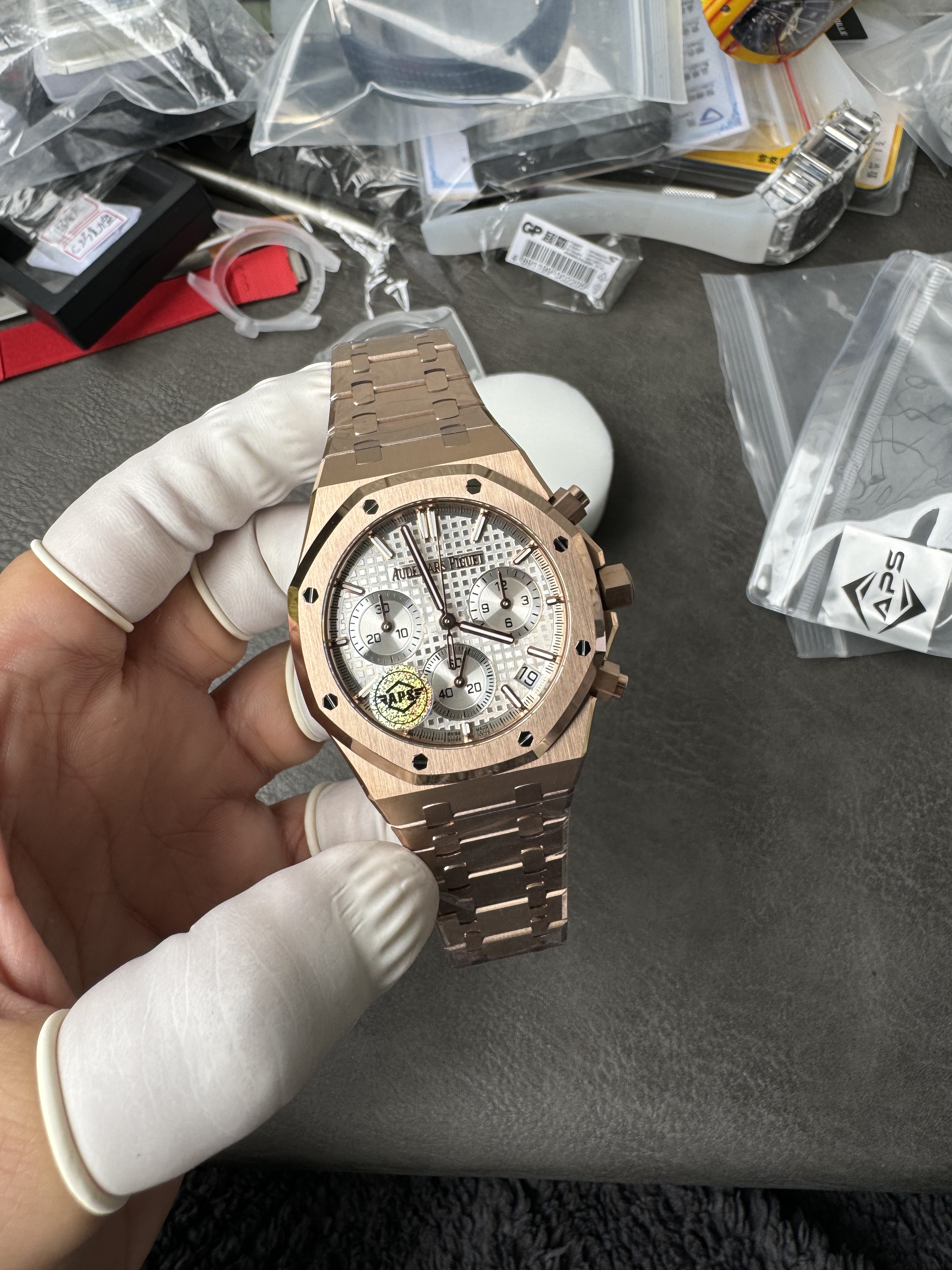 Super Clone Audemars Piguet 1:1 Royal Oak Chronograph 26240 Watches – 41mm Rose Gold with White Dial